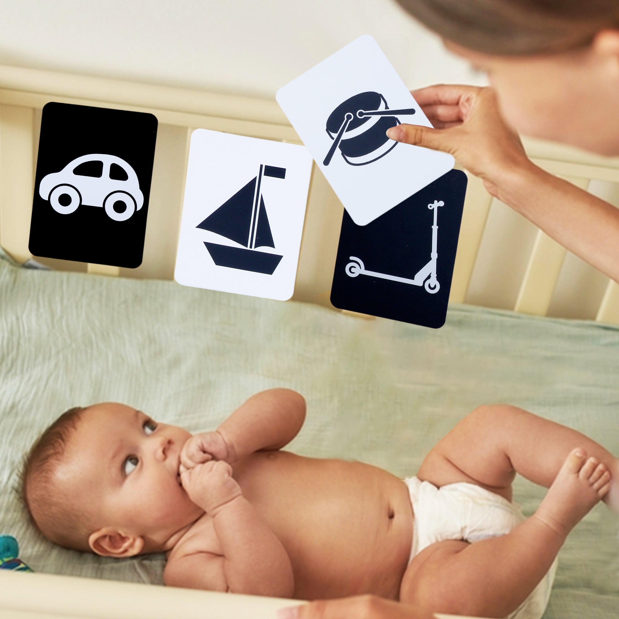 Baby Moo High Contrast Flash Cards 36 Cards - Bundle of Animals And Objects And Vehicles And Patterns