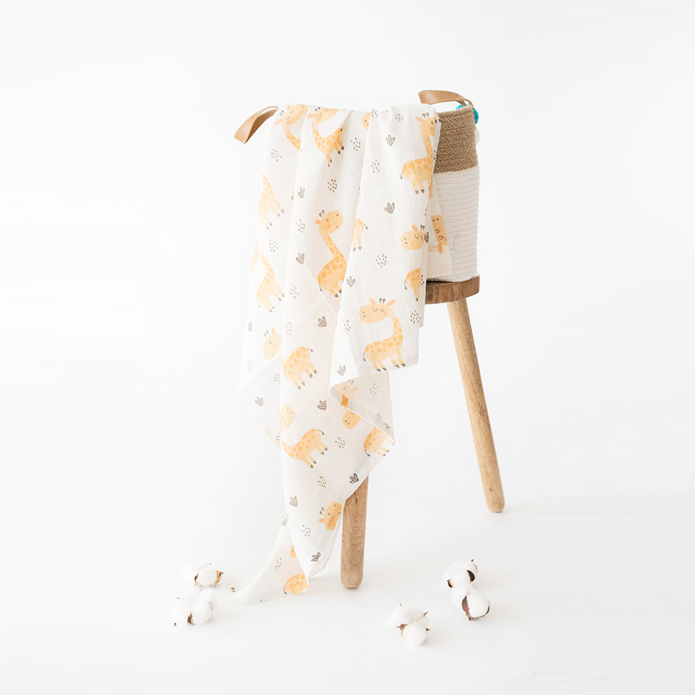 BABY GIRAFFE & MAGICAL RAINBOWS - ORGANIC LUXURY SWADDLES SET