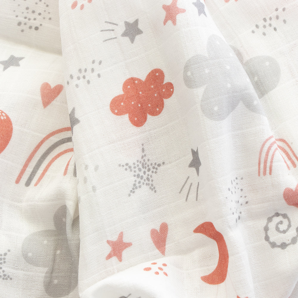 BABY GIRAFFE & MAGICAL RAINBOWS - ORGANIC LUXURY SWADDLES SET