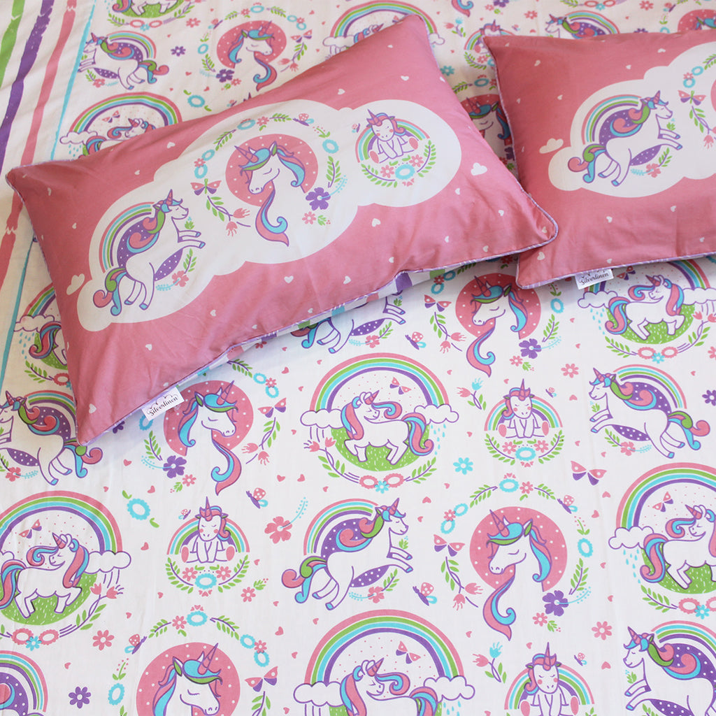 Unicorn And Rainbows 100% Cotton King Size Bedsheet with 2 Pillow Covers