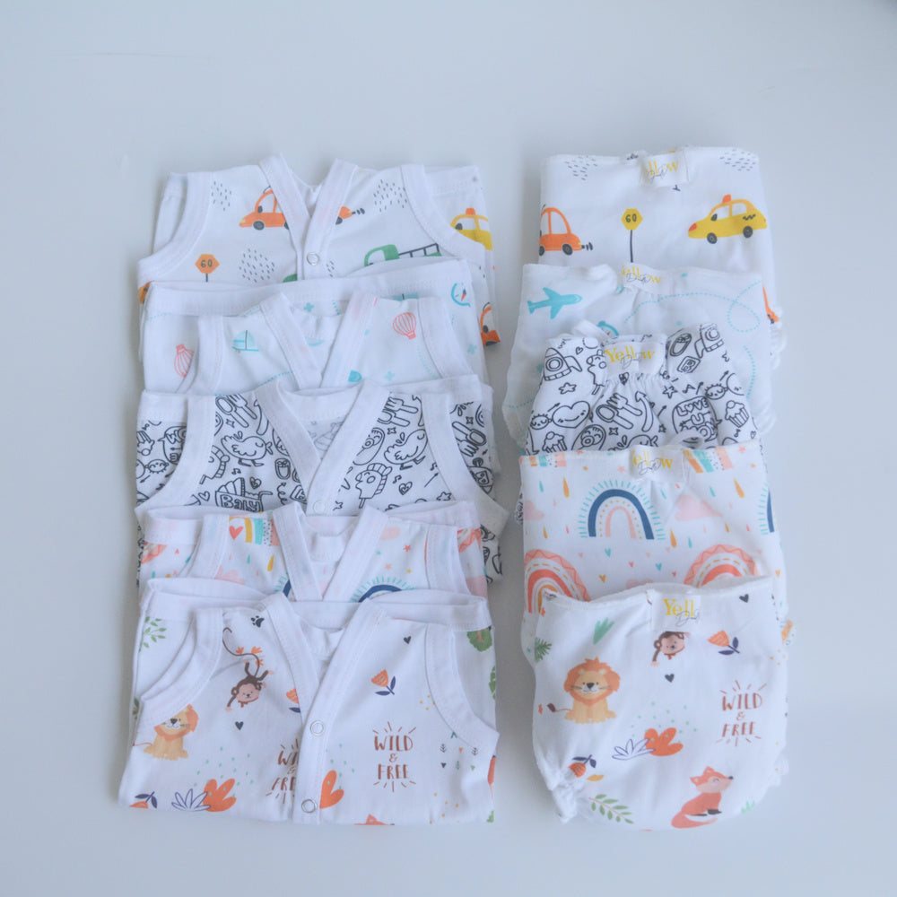 Hearts & Colours Basket - Everyday Essentials Nappy & Vest (Set of 20)