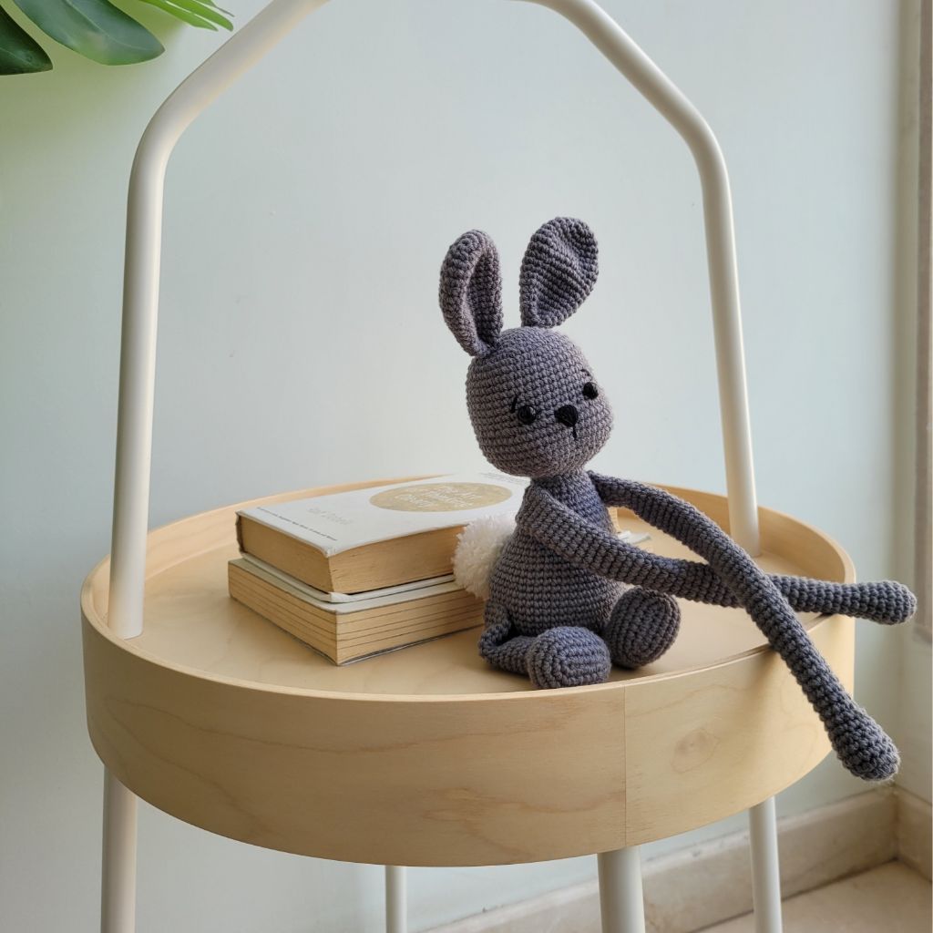 The Winsome Jute Teddy Curtain Tie