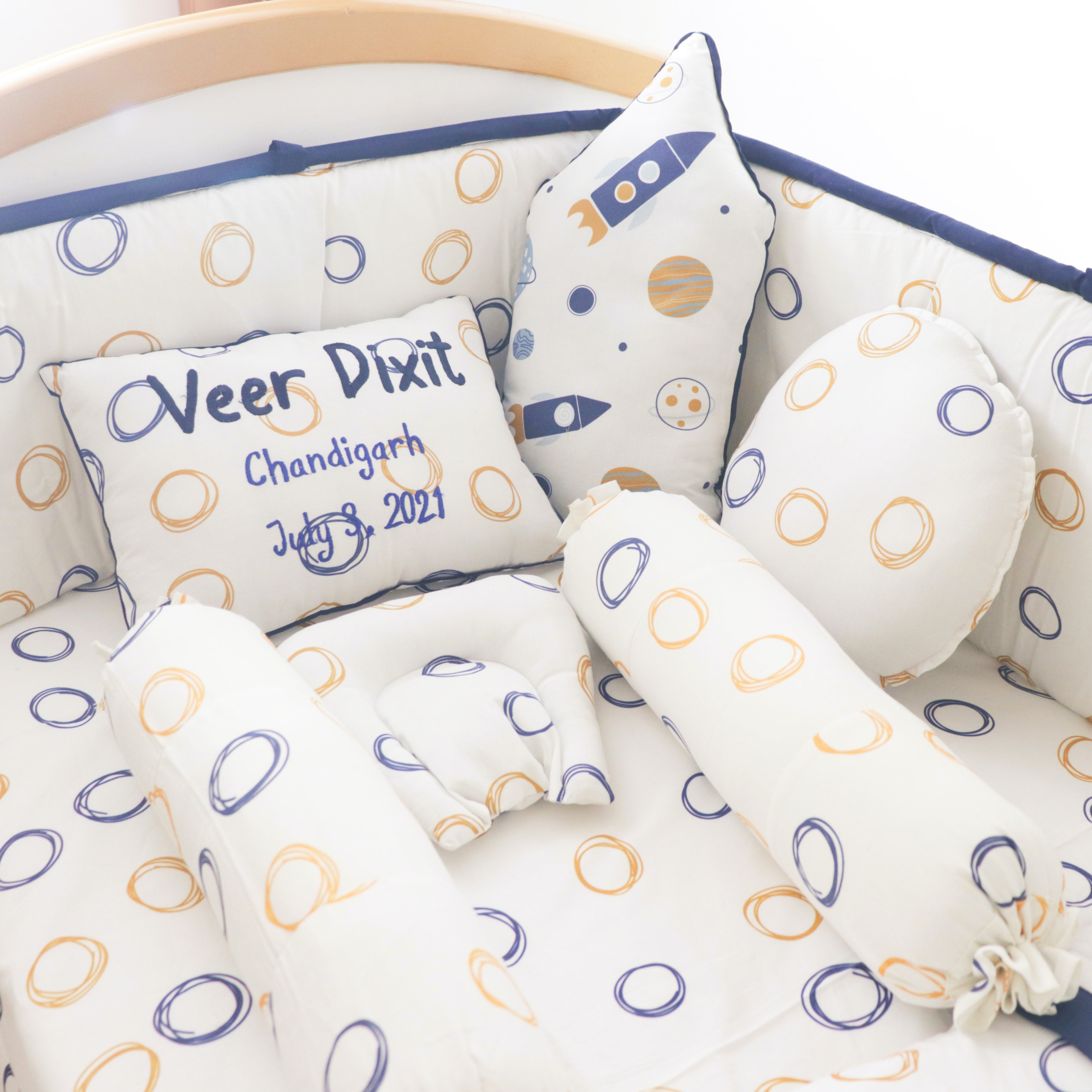 Doodle Circles - Organic Cot Bedding Gift Set
