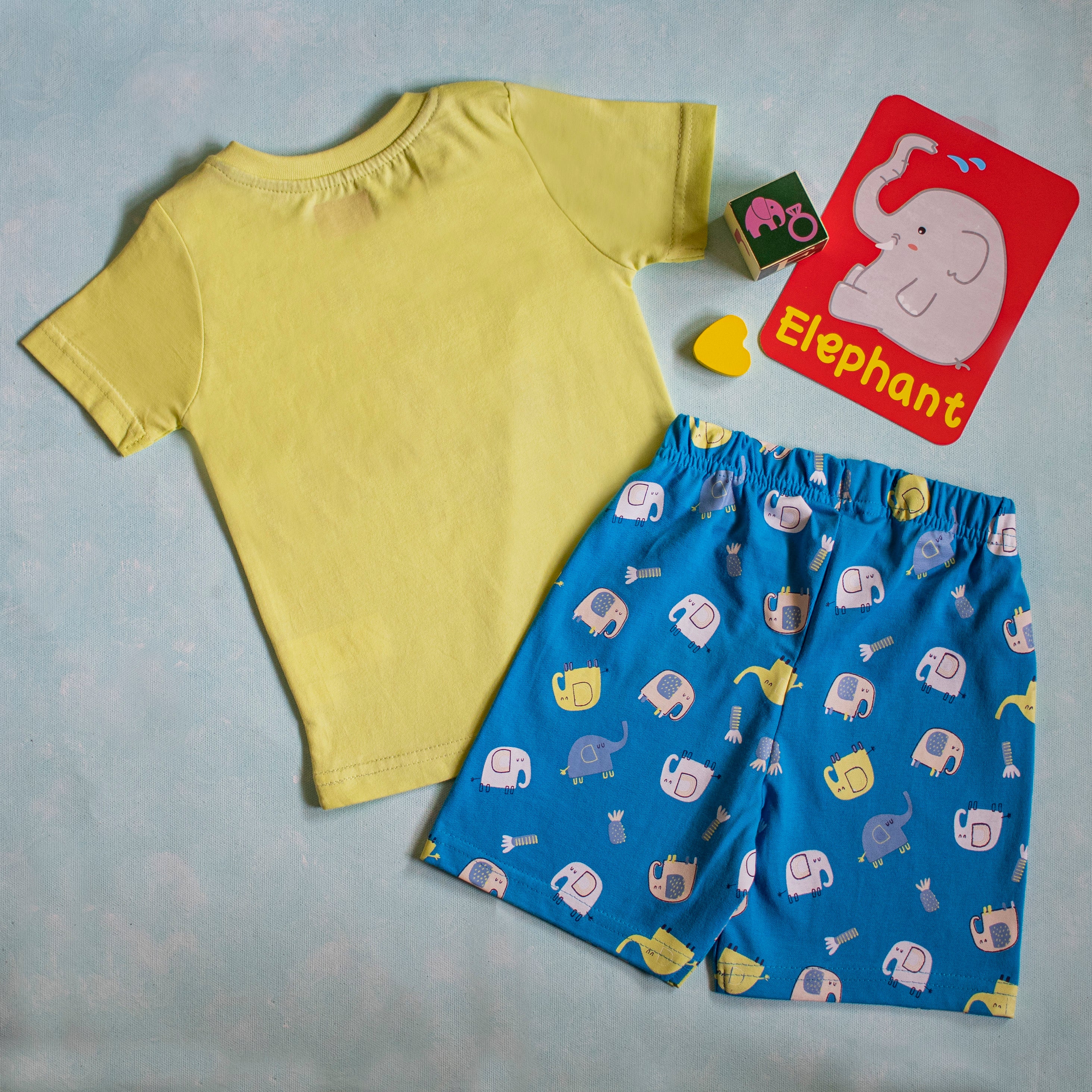 Snuggly Monkey Half-Sleeves Elephant Print T-shirt & Short Set - Lime
