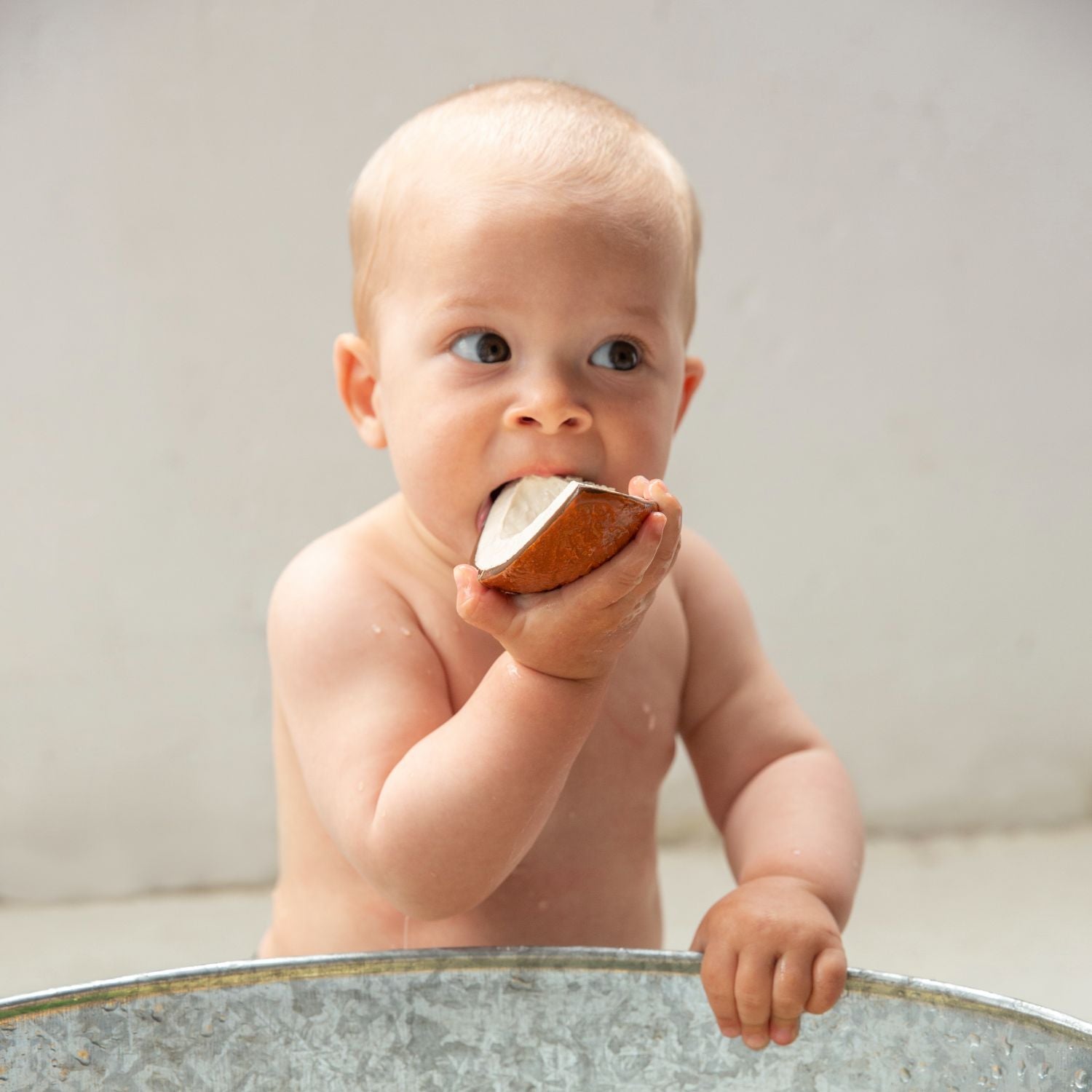 Oli & Carol Coco The Coconut Natural Rubber Teether