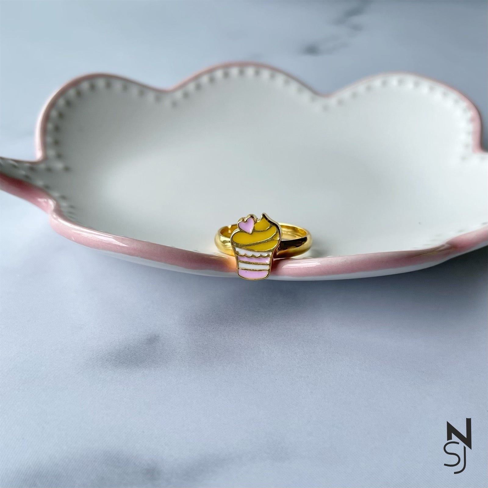 Cupcake Love Ring