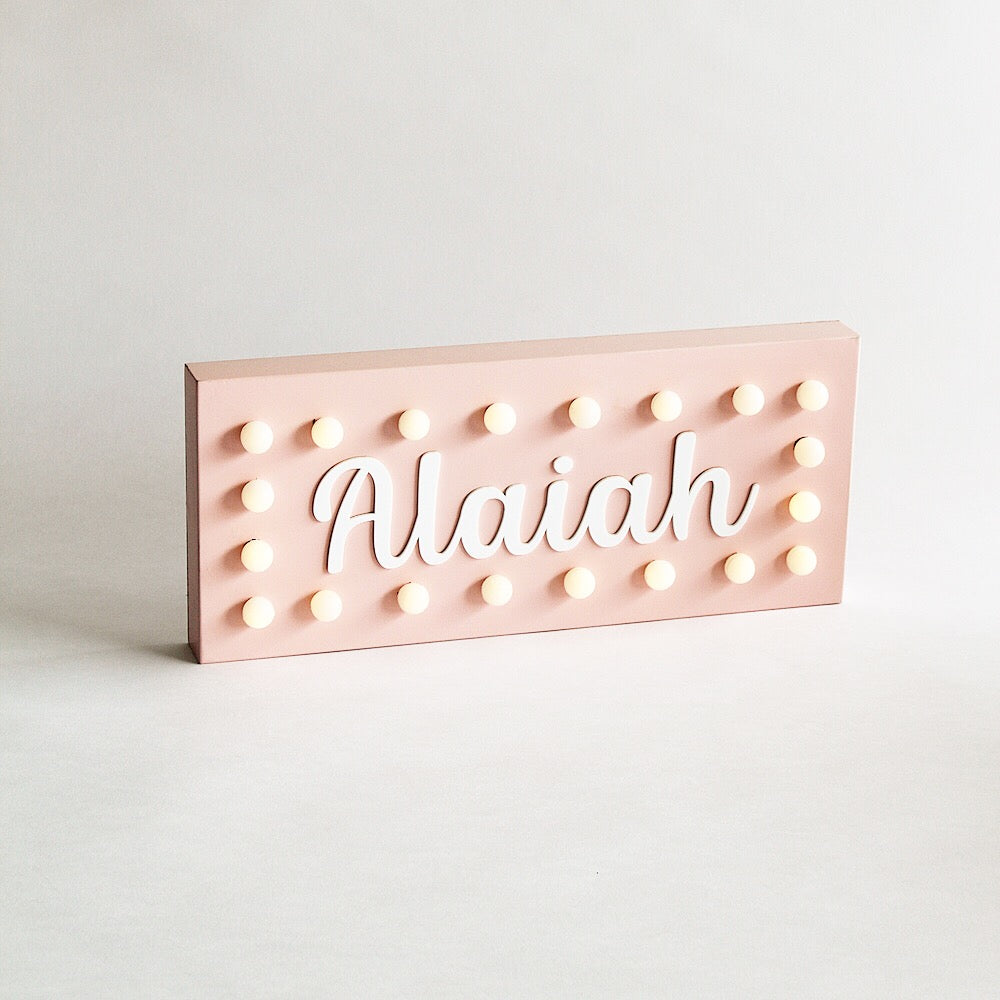 Hollywood Name Light - Pink