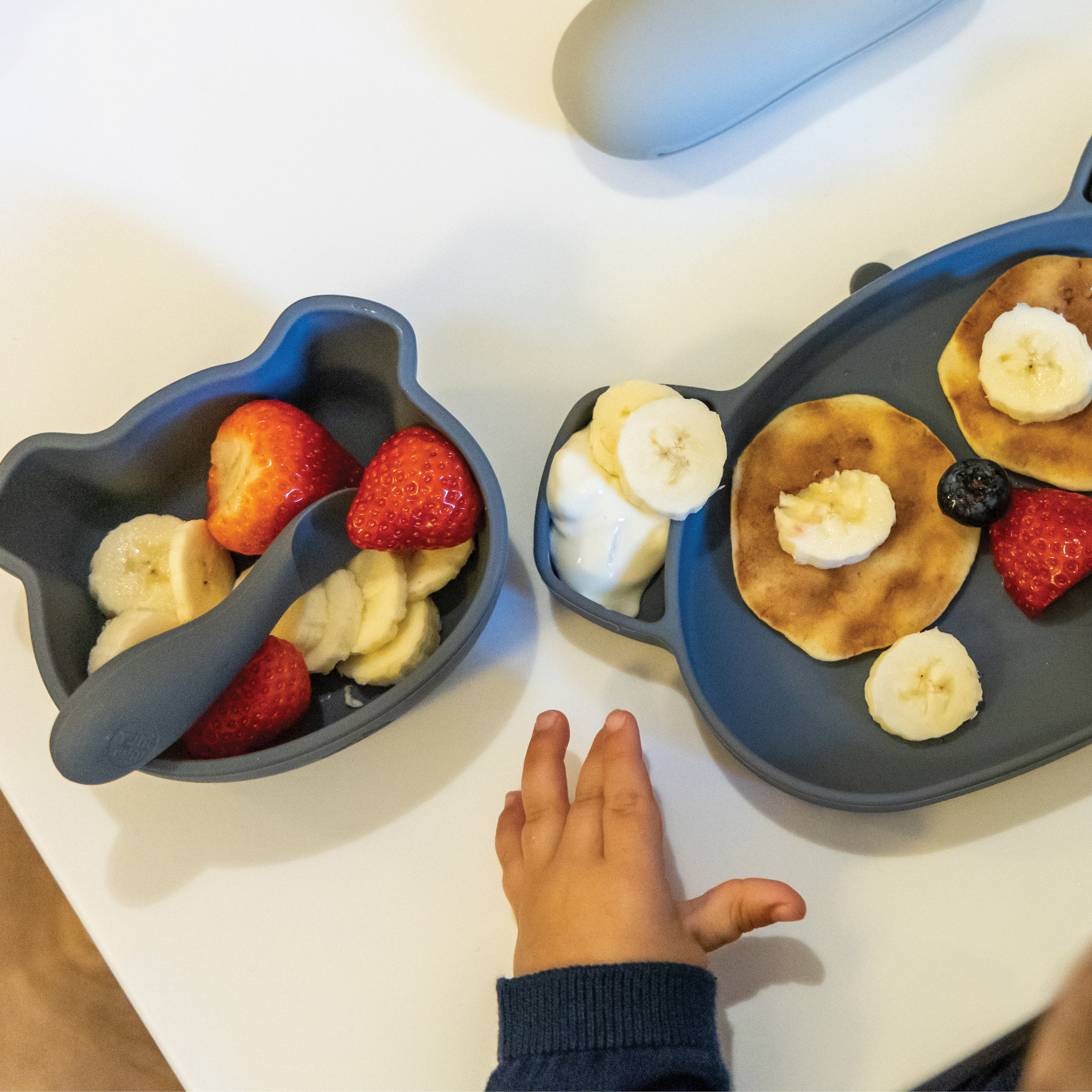 TUM TUM Baby & Toddler Stay Put Suction Bowl With Lid & Spoon, Stay Put Silicone Weaning Bowl & Spoon, First Feeding, Baby Led Weaning, 6m+, Betsy Bear Pink