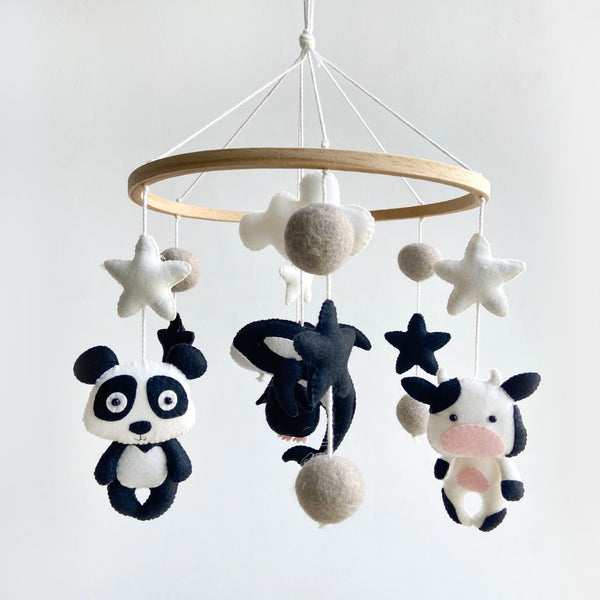 Penguin hotsell crib mobile