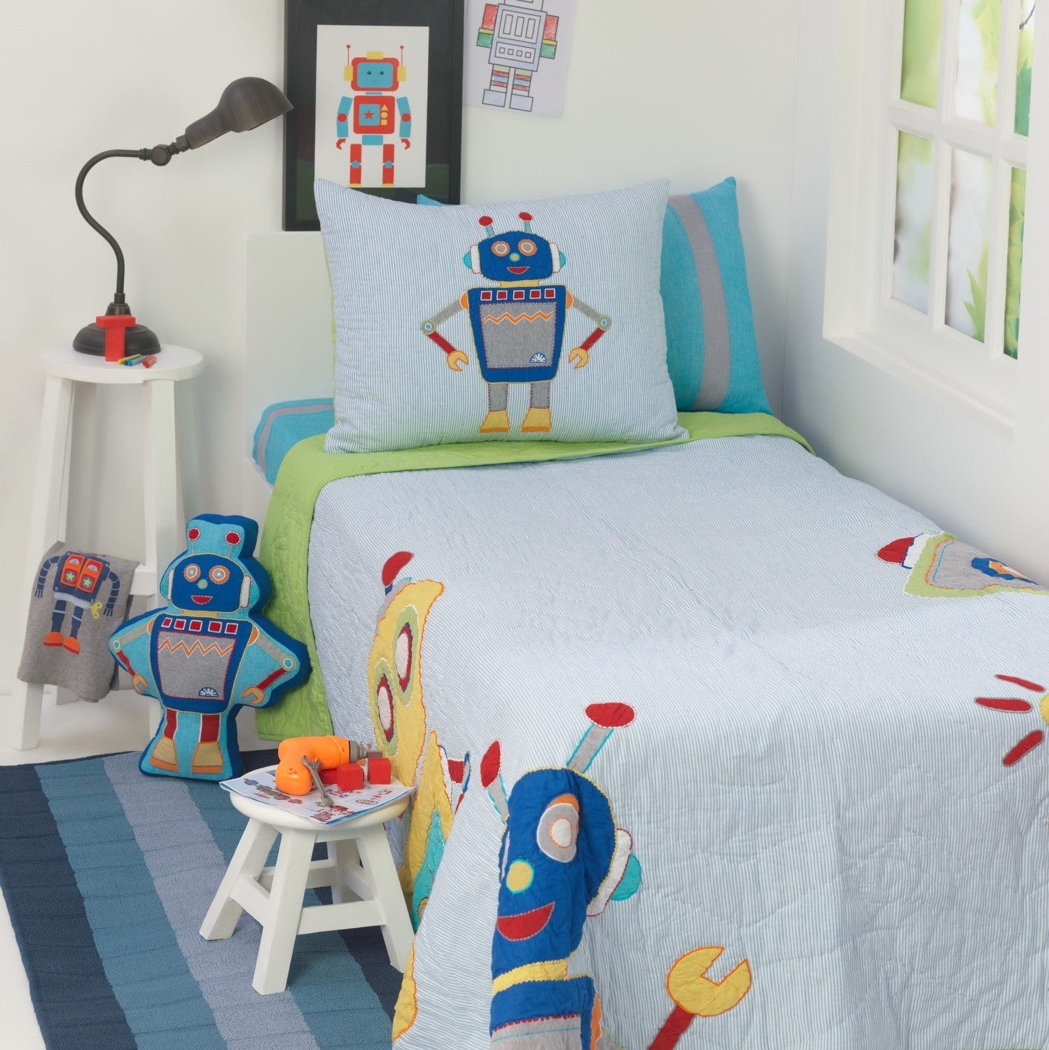 Rockin' Robots Kids Reversible Quilt, Ages 3 to 15