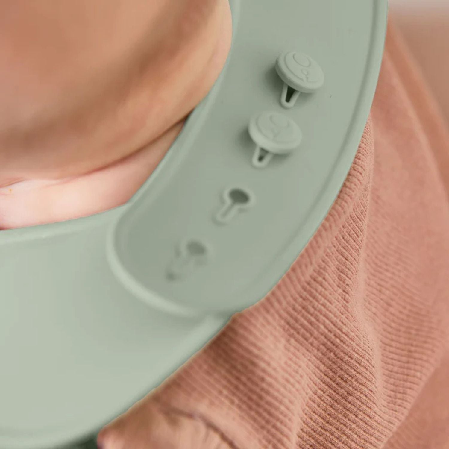 b.box Silicone Bib Sage Green