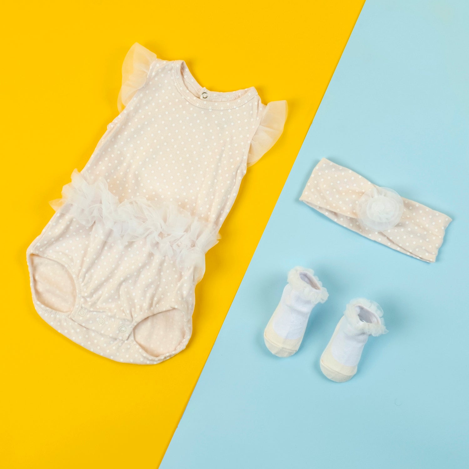 Baby Moo Polka Dotte Gift Set 3 Piece With Bodysuit, Socks And Headband - Cream