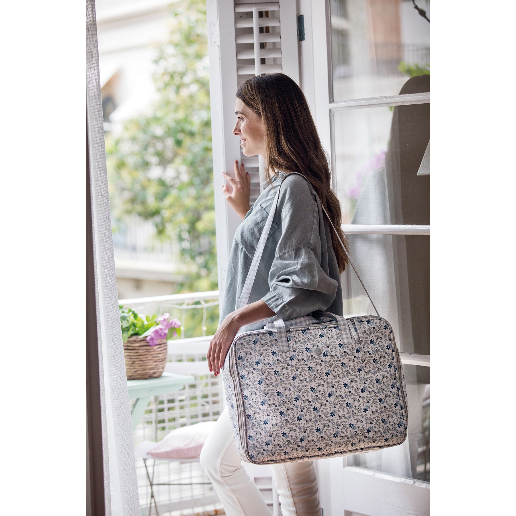 Pasito a Pasito Delia Blue Travel Holiday and Maternity Bag