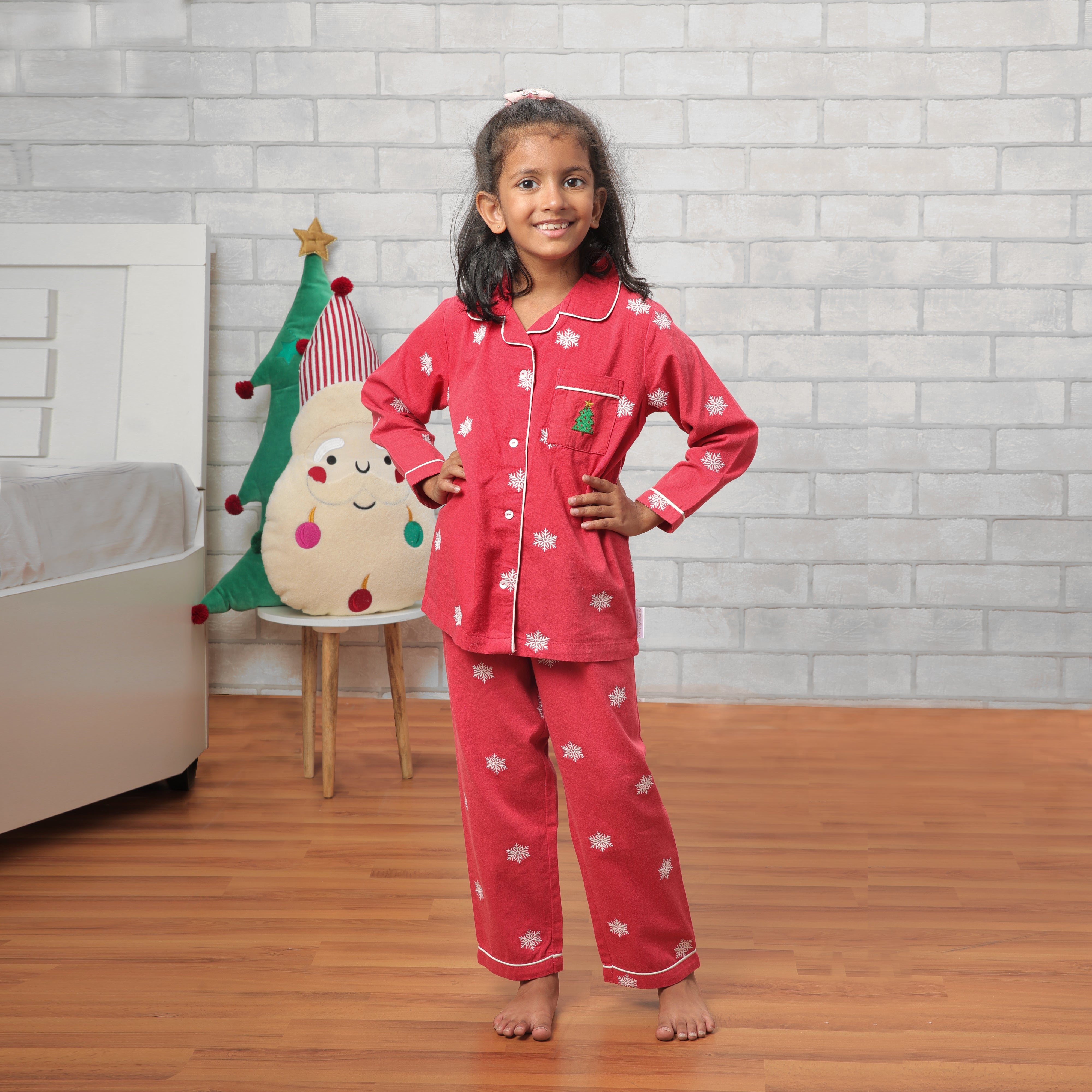 Embroidered Snowflake NightSuit