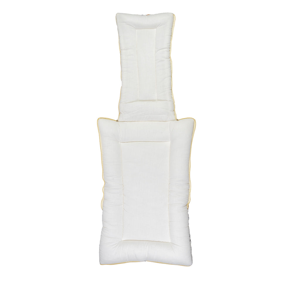 Little Animals Carry Nest