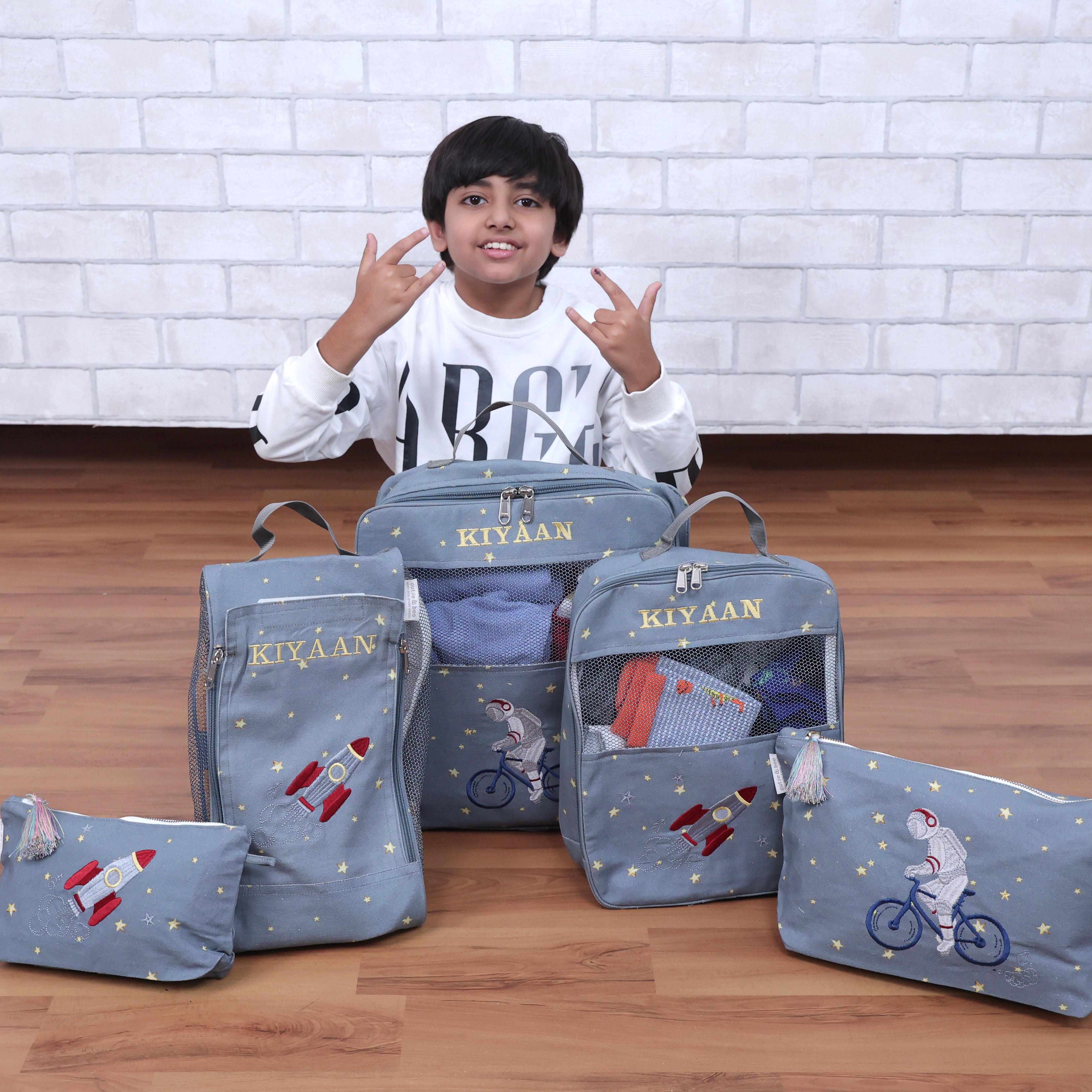 To the Moon And Back Organizer Bags (Set of 5) Small Organizer Bag + Big Organizer Bag + Shoe Bag + Small Pouch + Big Pouch