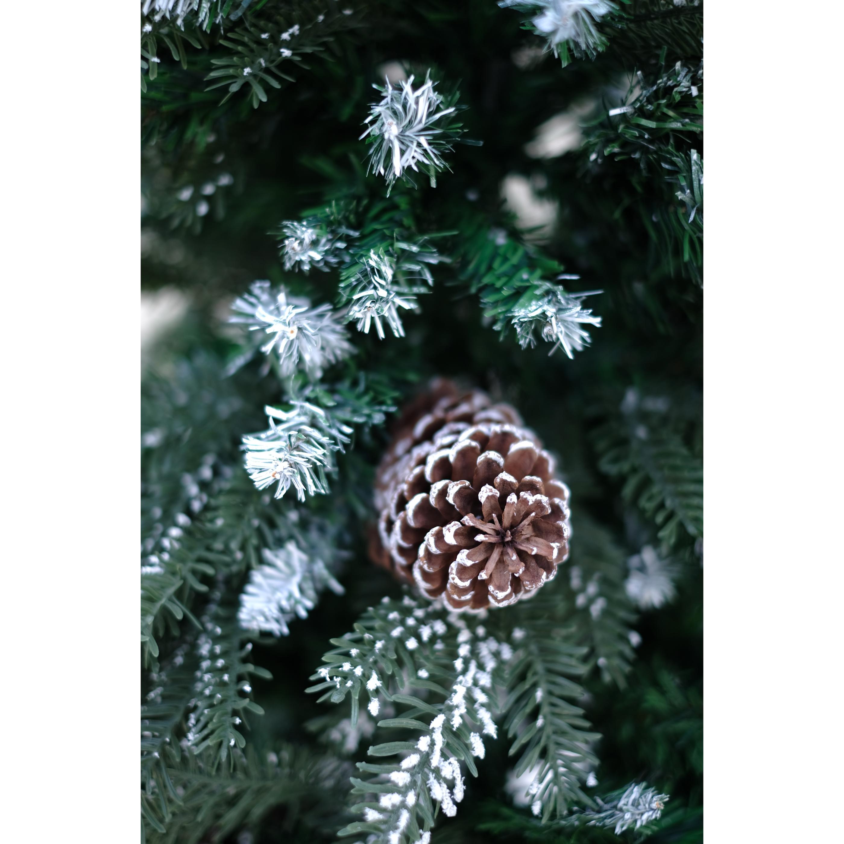 Nordic Christmas Decorations Balsam Christmas Tree With Light Frosting And Big Pine Cones, 4 ft