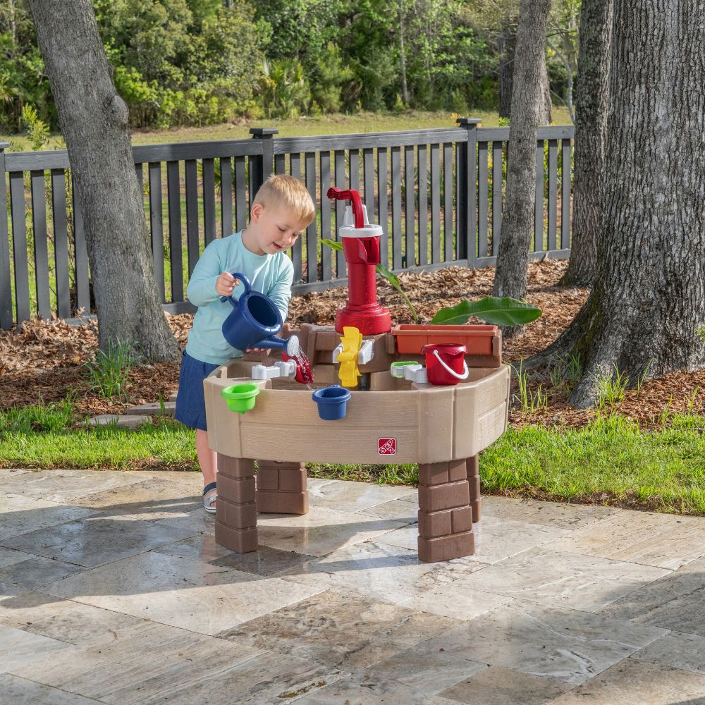 Step2 Pump & Splash Discovery Water Table