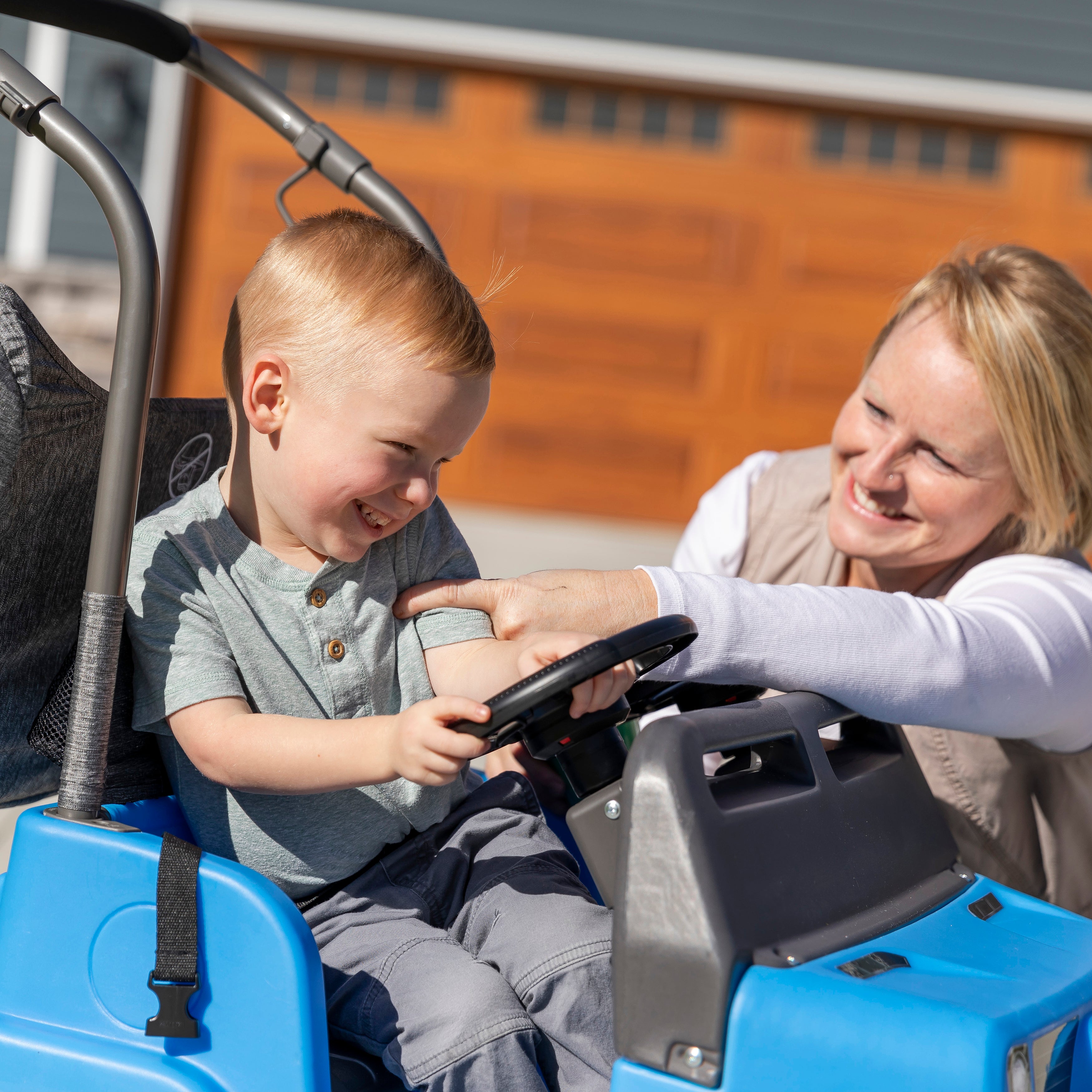 Step2 Side By Side Push Around Suv (Blue)