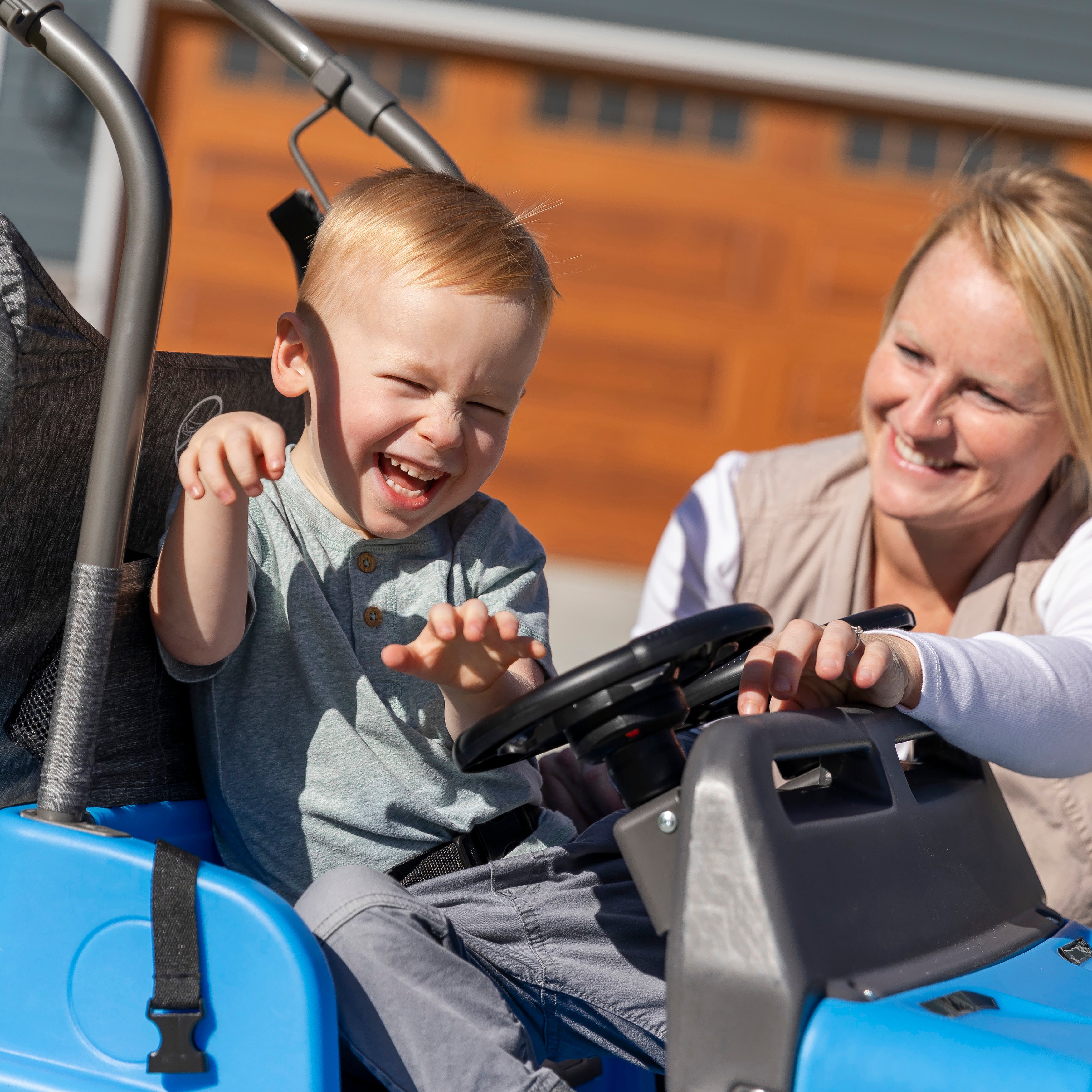 Step2 Side By Side Push Around Suv (Blue)