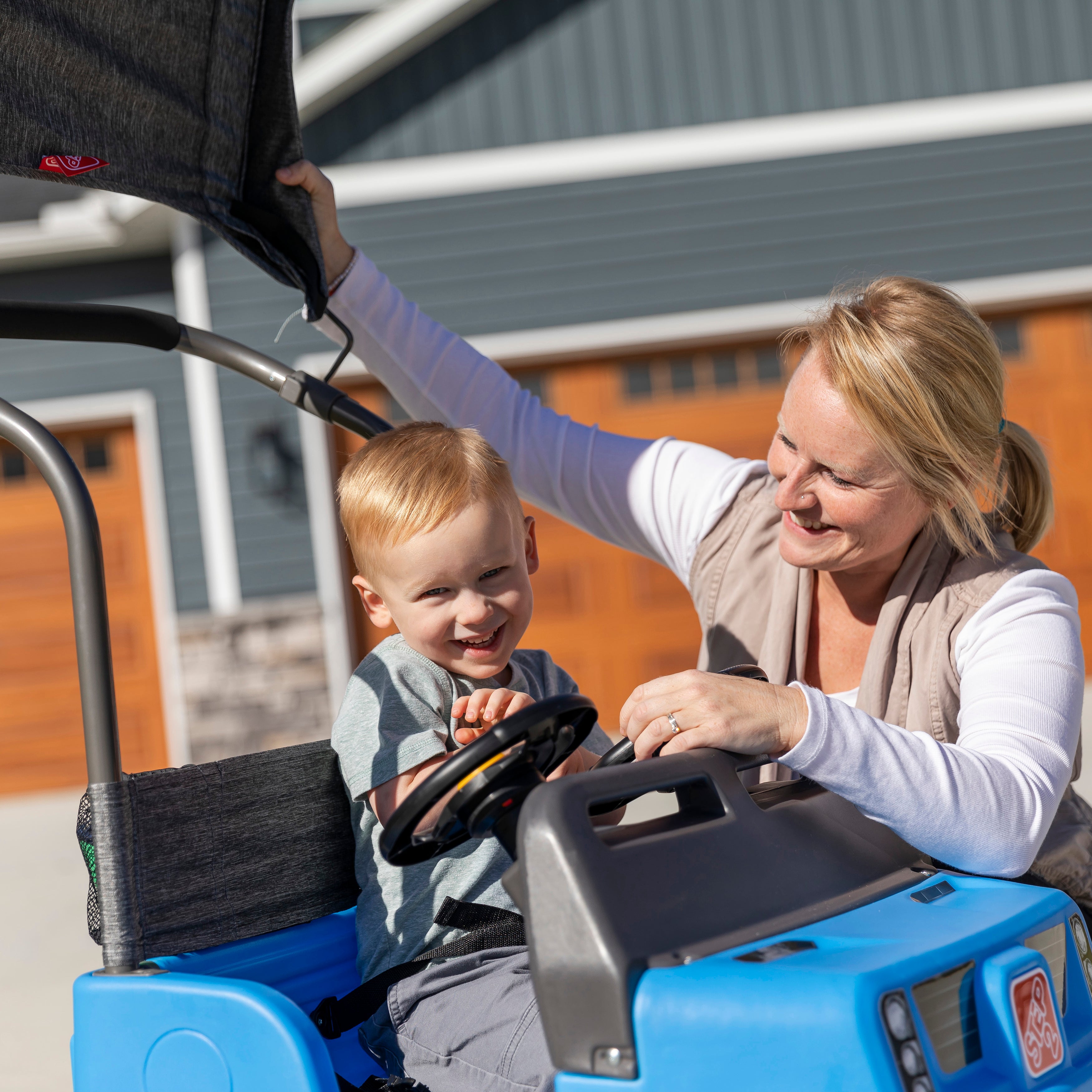 Step2 Side By Side Push Around Suv (Blue)