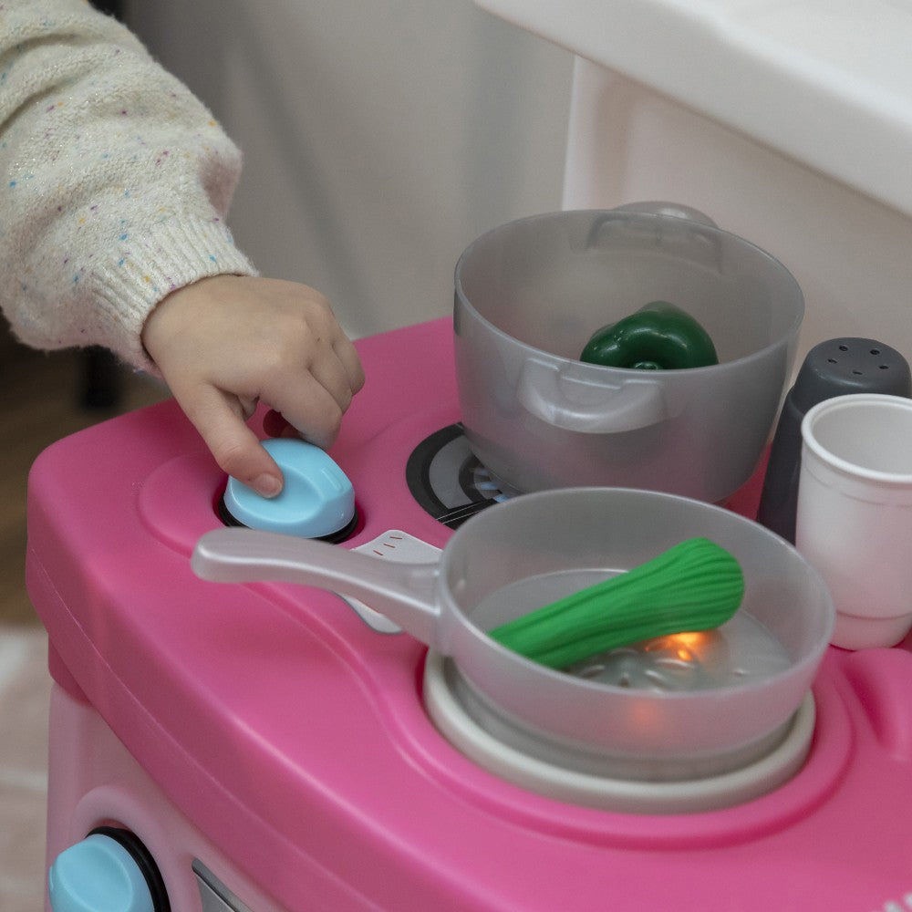Step2 Fun With Friends Kitchen (Pink)