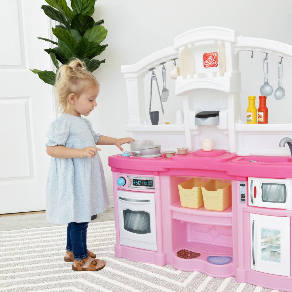 Step2 Fun With Friends Kitchen (Pink)