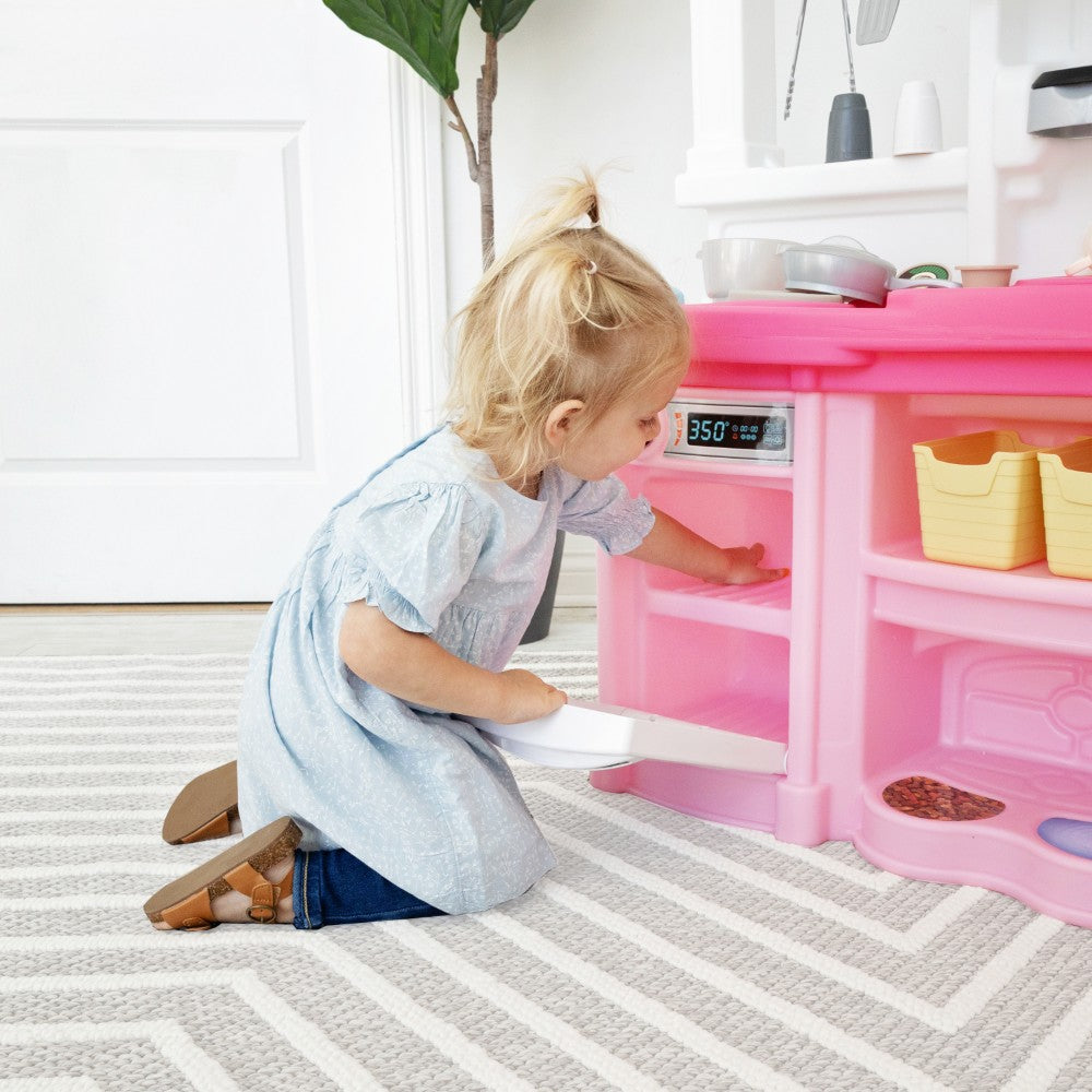 Step2 Fun With Friends Kitchen (Pink)
