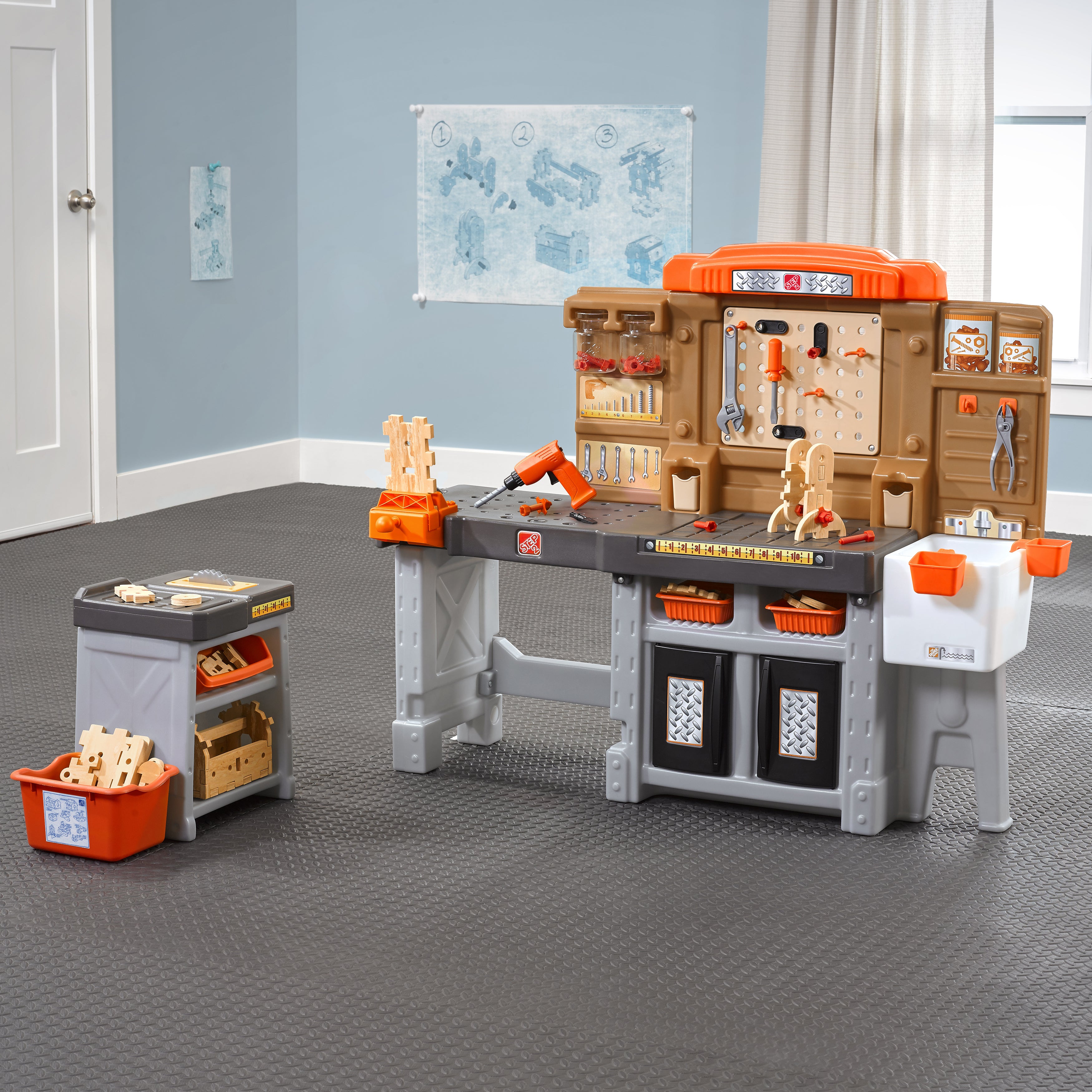 Step2 Pro Play Workshop & Utility Bench