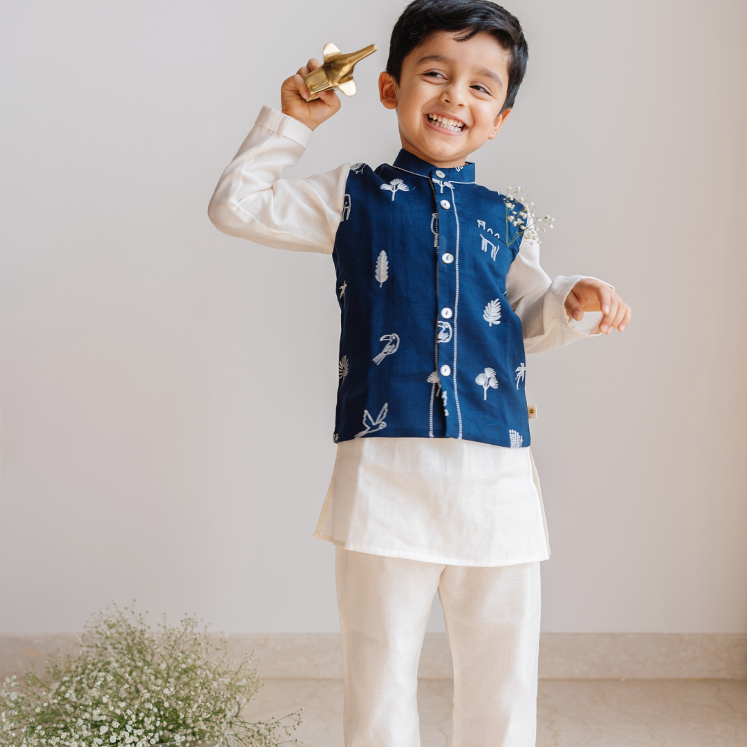 Chanderi Kurta Pyjama & Bandi Set