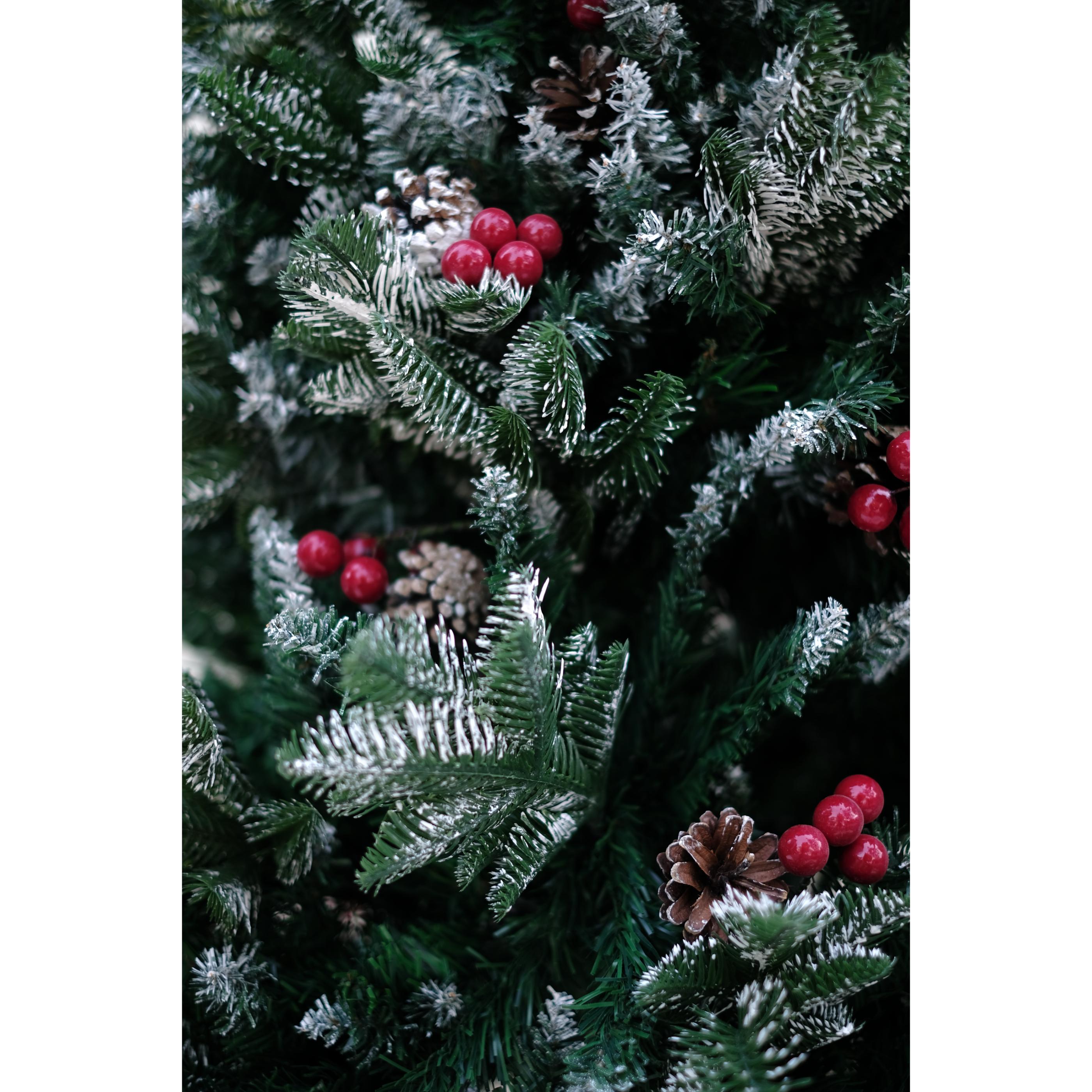 Nordic Christmas Decorations Northlight Christmas Tree 4 ft /6 ft With Frosting, Pinecones And Cherries