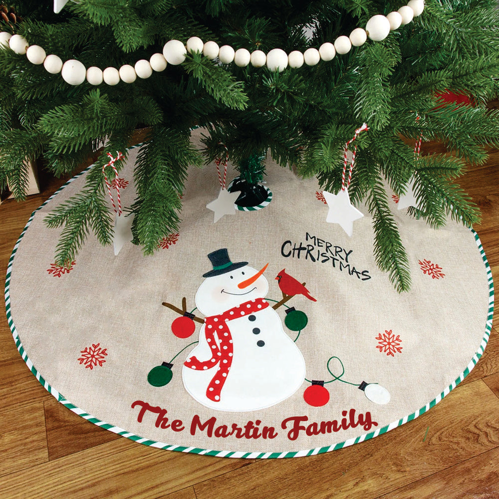 42" Tree Skirts - Snowman’s Embrace