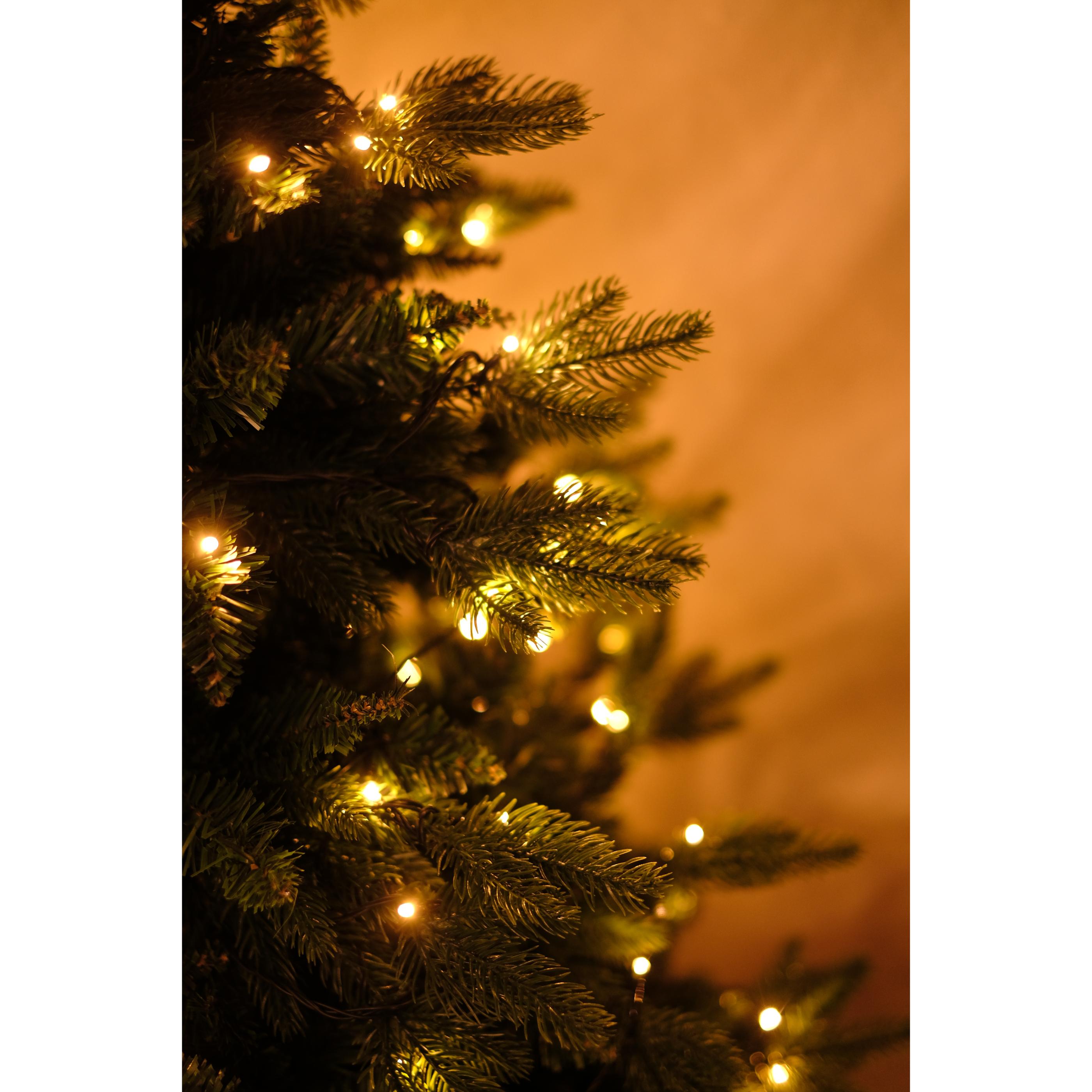 SWEN 6 feet pre-lit MELROSE Christmas Tree