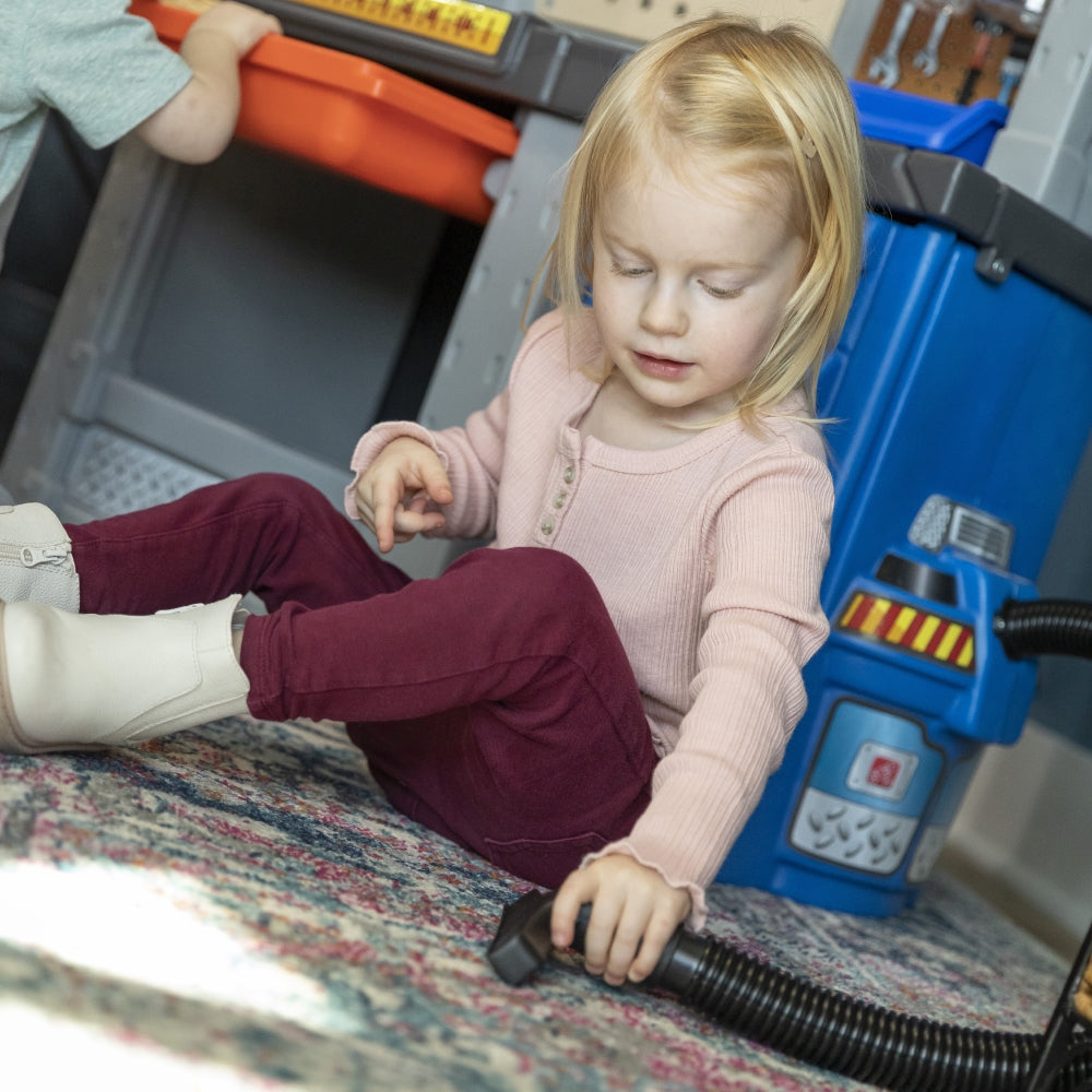 Step2 Deluxe Workshop