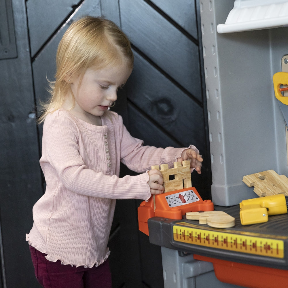 Step2 Deluxe Workshop