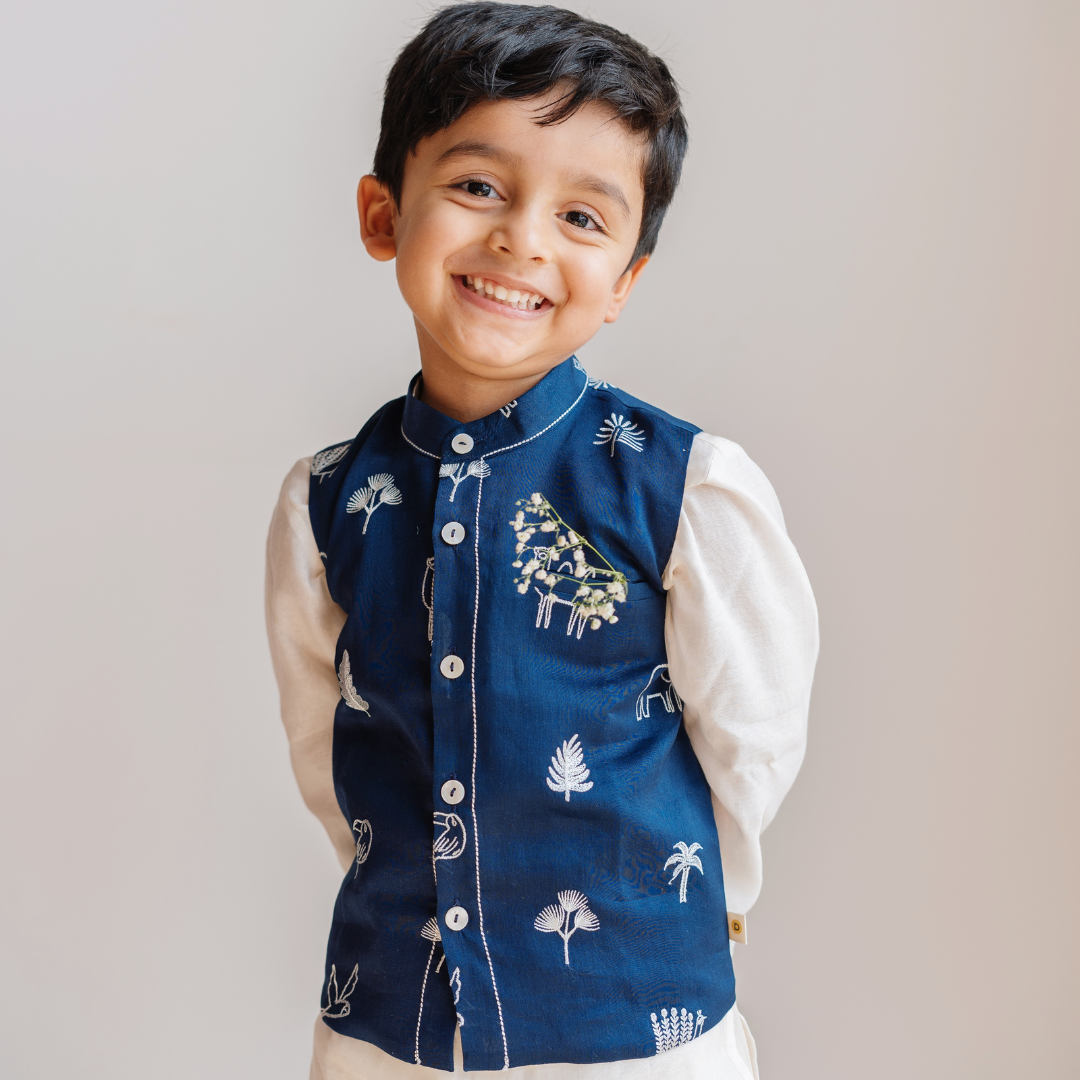Chanderi Kurta Pyjama & Bandi Set