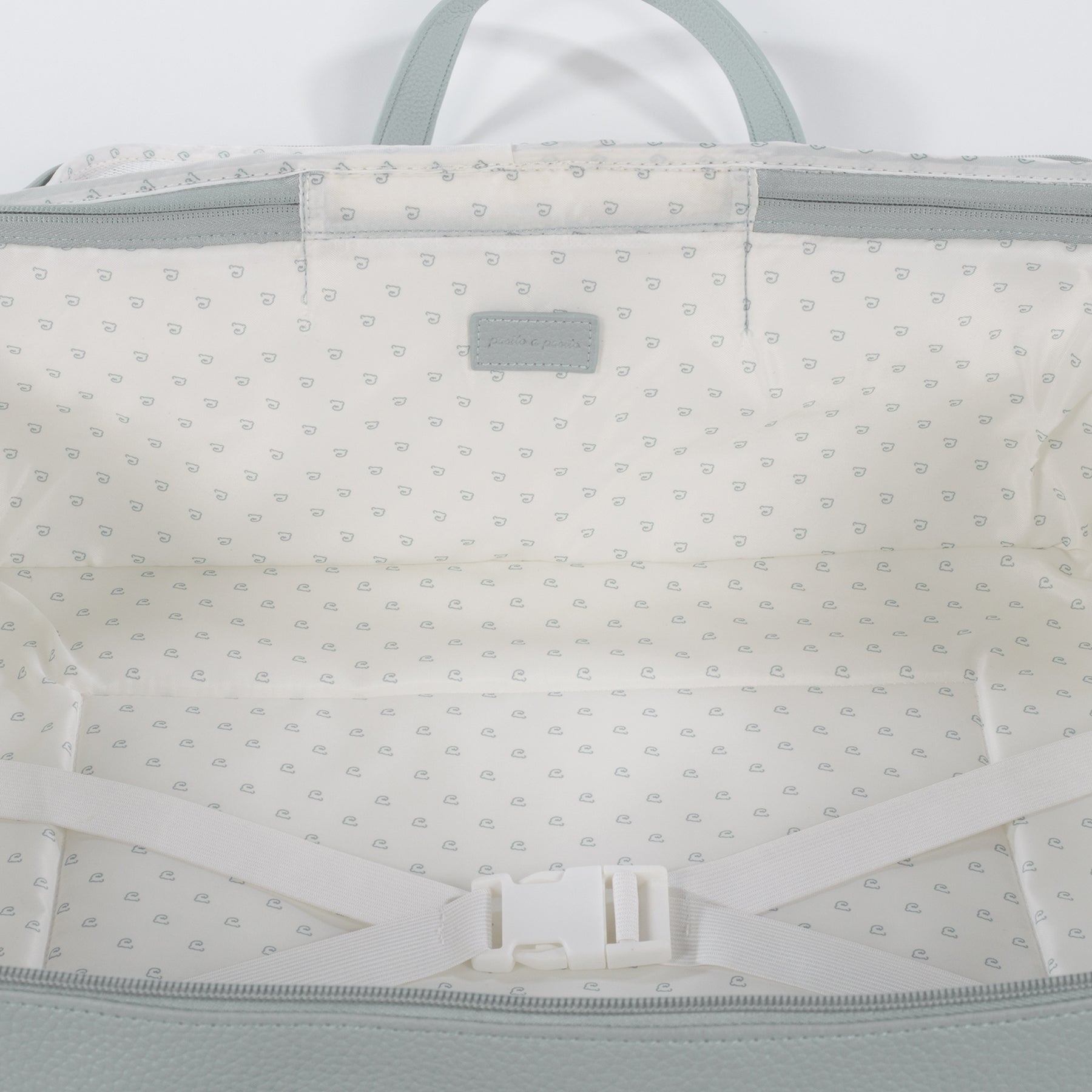 Pasito a Pasito Yummi Green Travel Holiday and Maternity Bag