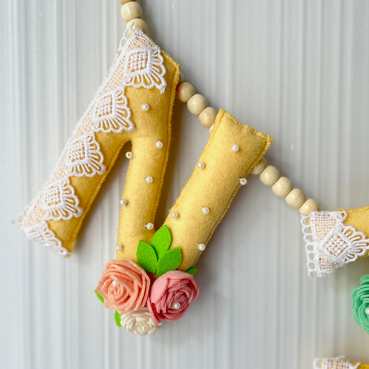 Amarelo Floral Name Bunting/Garland