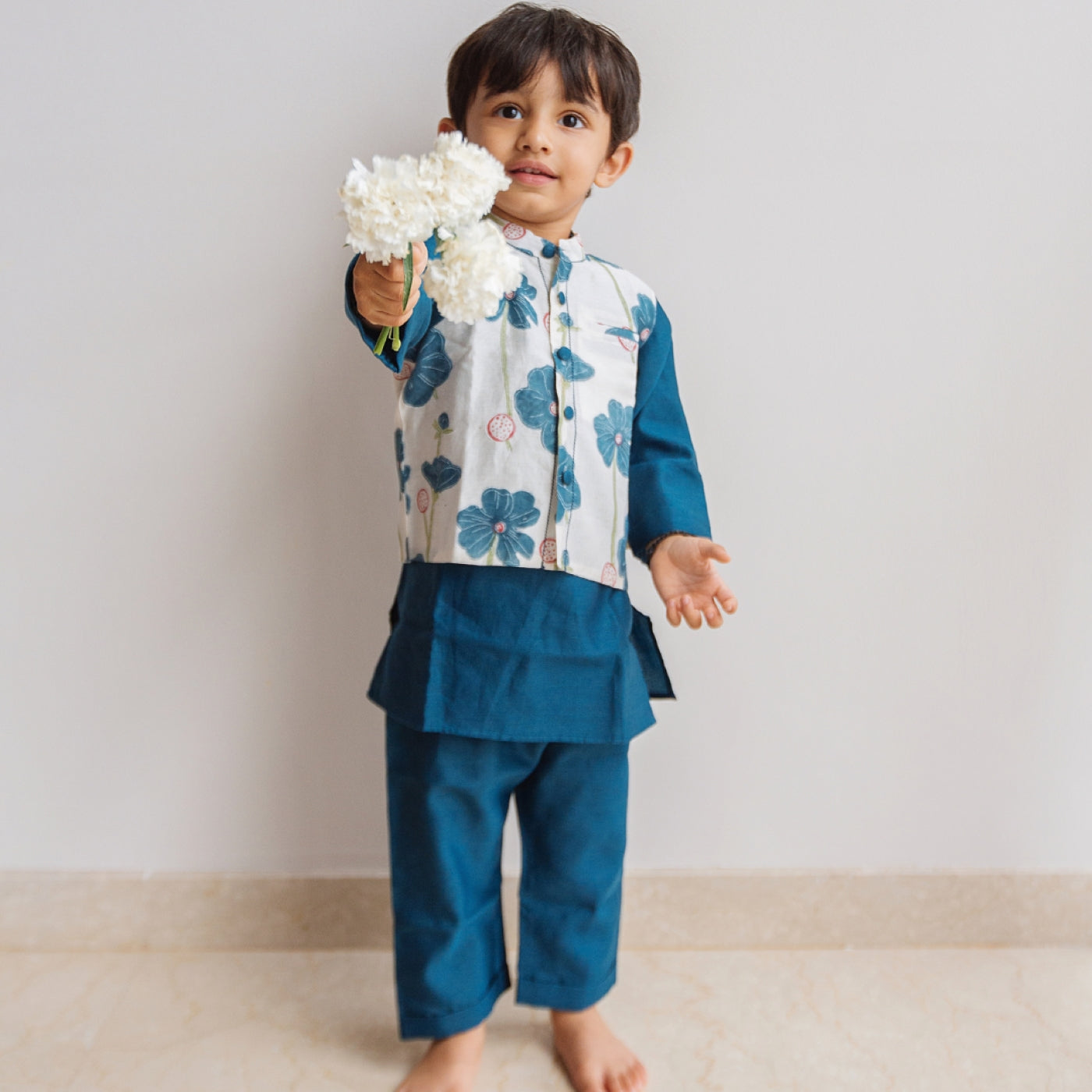 Chanderi Kurta Pyjama & Bandi Set