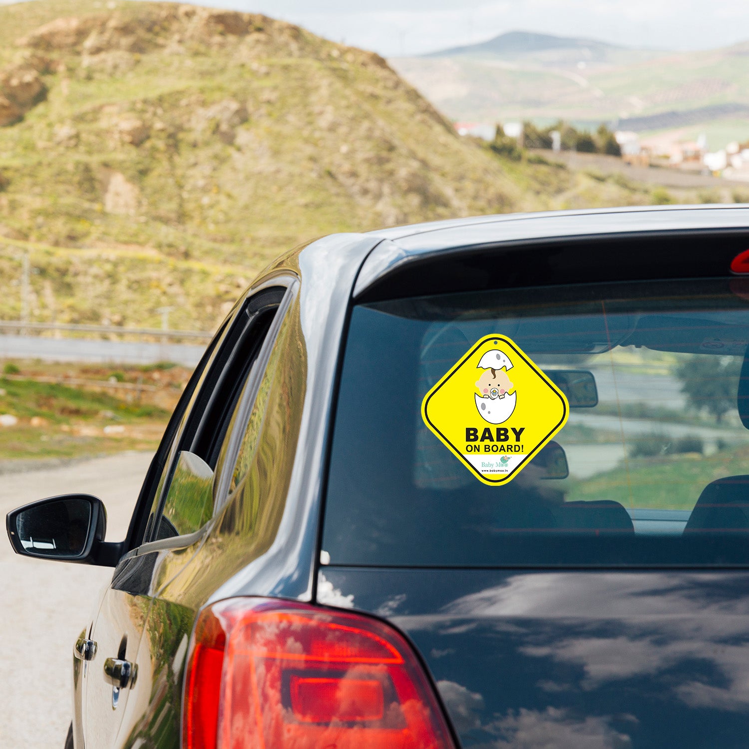 Baby Moo Newborn Car Safety Sign With Vacuum Suction Cup Clip - Yellow