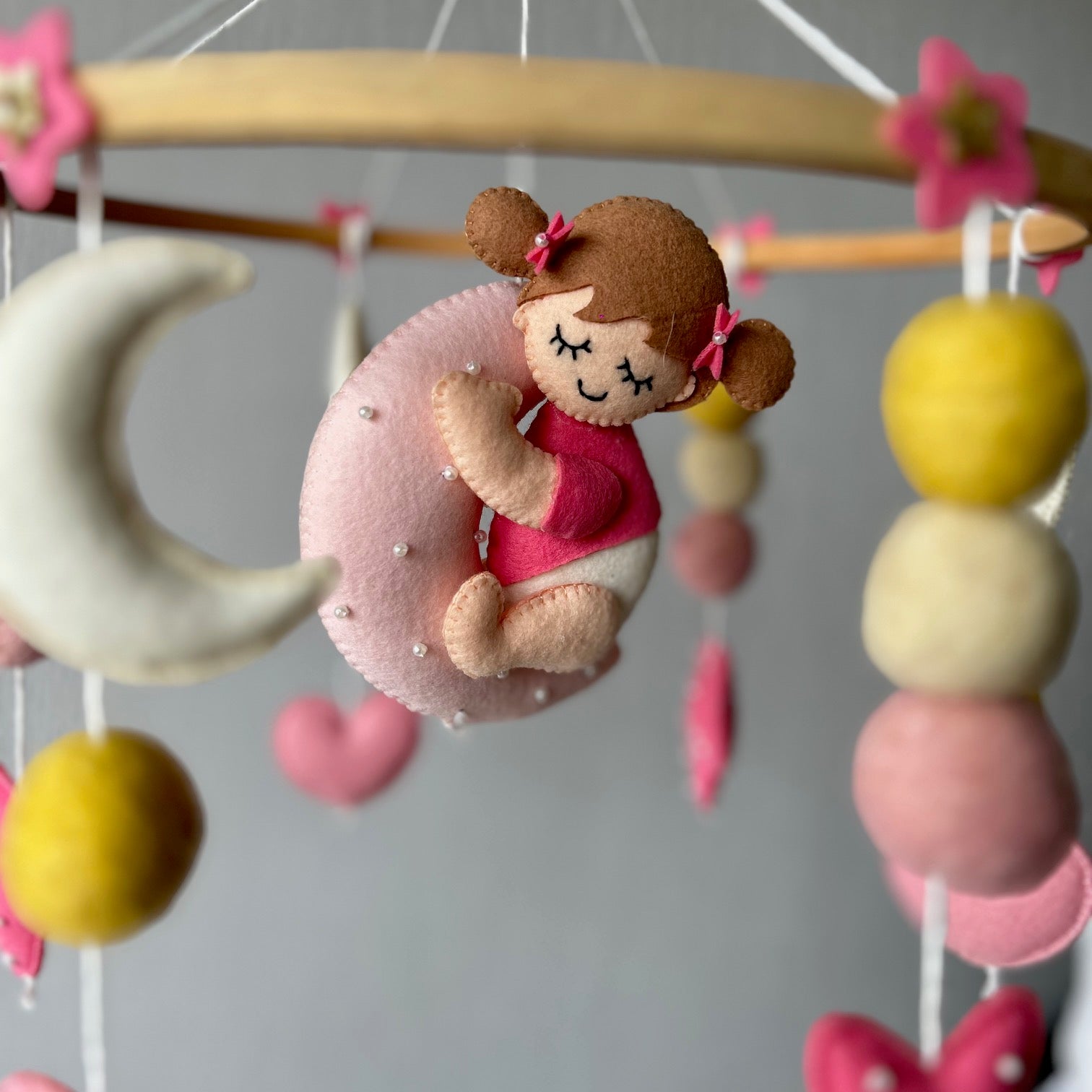 Babble Wrap Cot / Crib Mobile - Dreamy Princess Bella