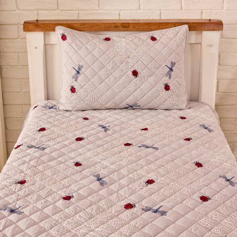 files/BedSpread-BabyIt_sWildWorld-_Single_Double_King.png