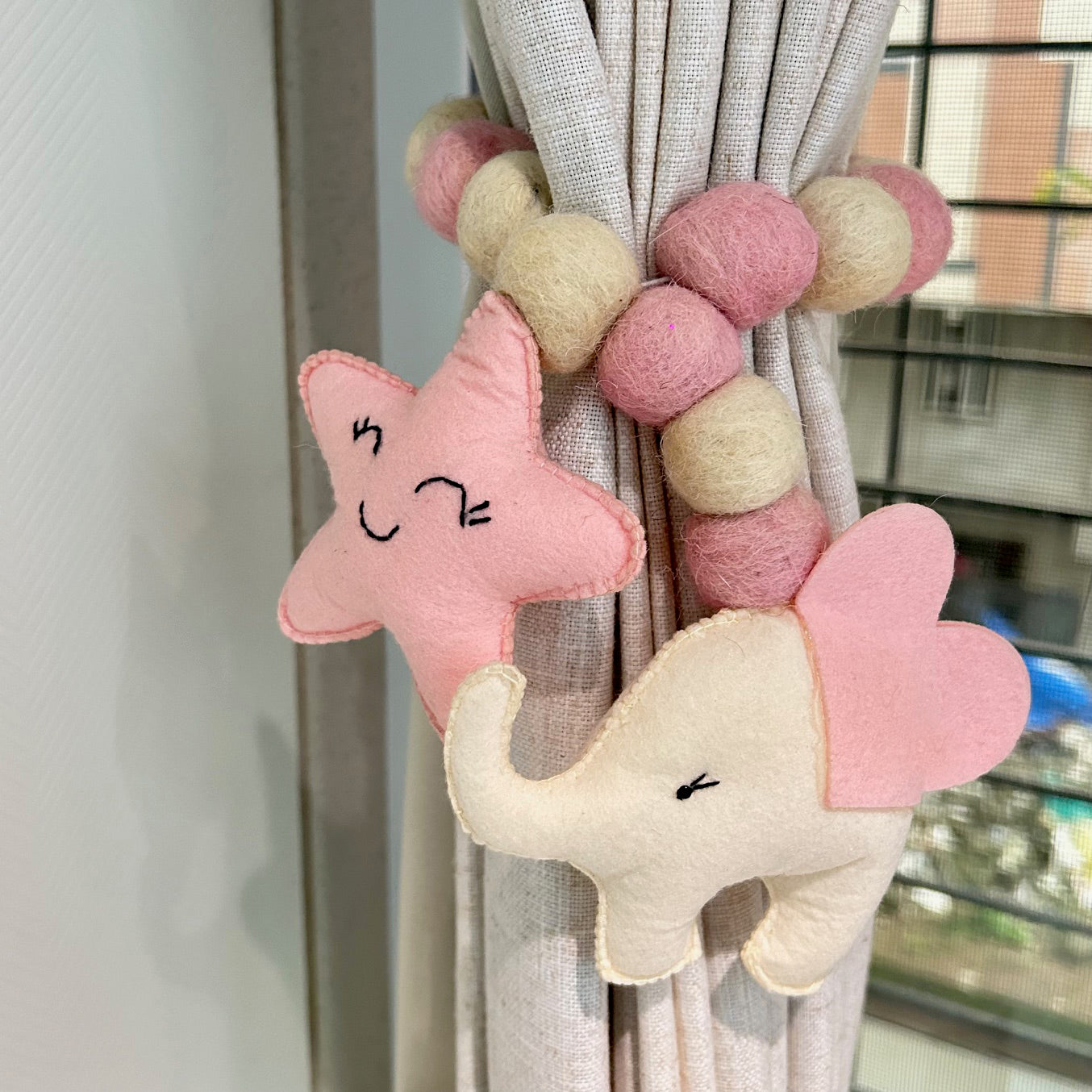 Curtain Tie