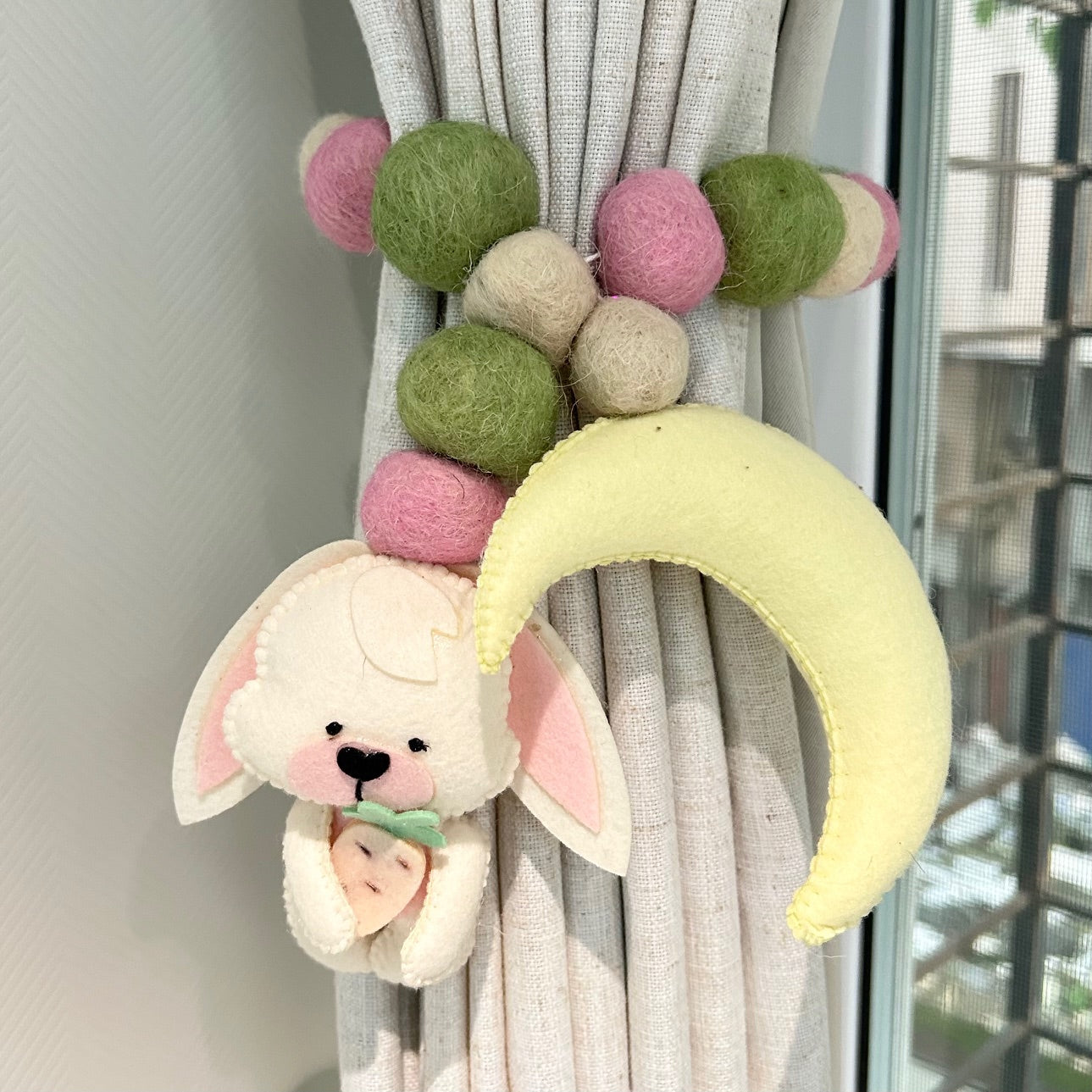 Curtain Tie