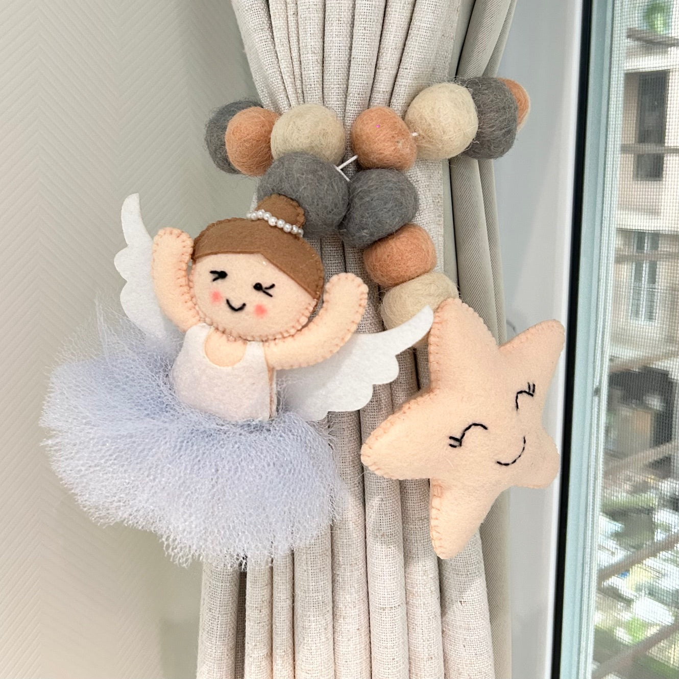 Curtain Tie