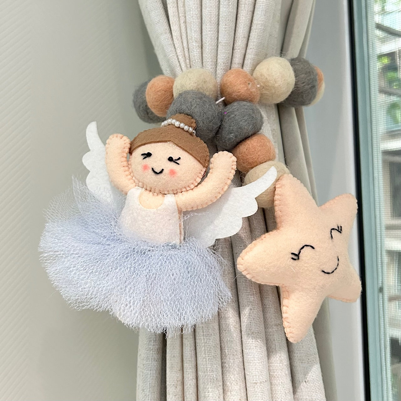 Curtain Tie