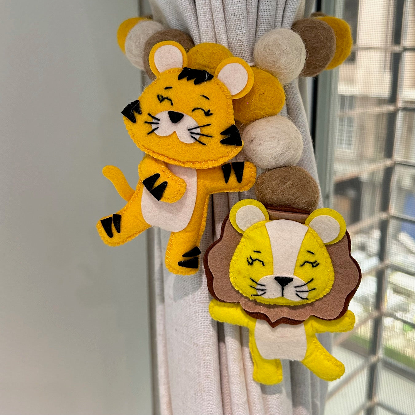 Curtain Tie