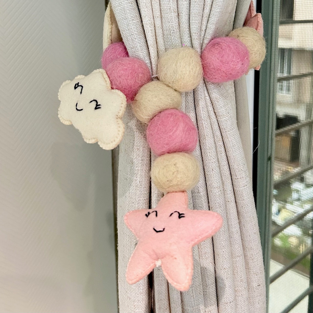 Curtain Tie