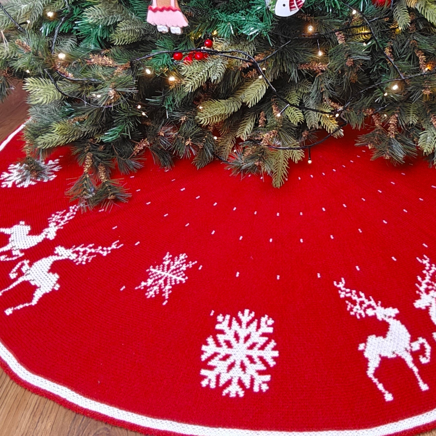 Personalised 50" Tree Skirt-to-Cape- Snowy Scandinavian Knit