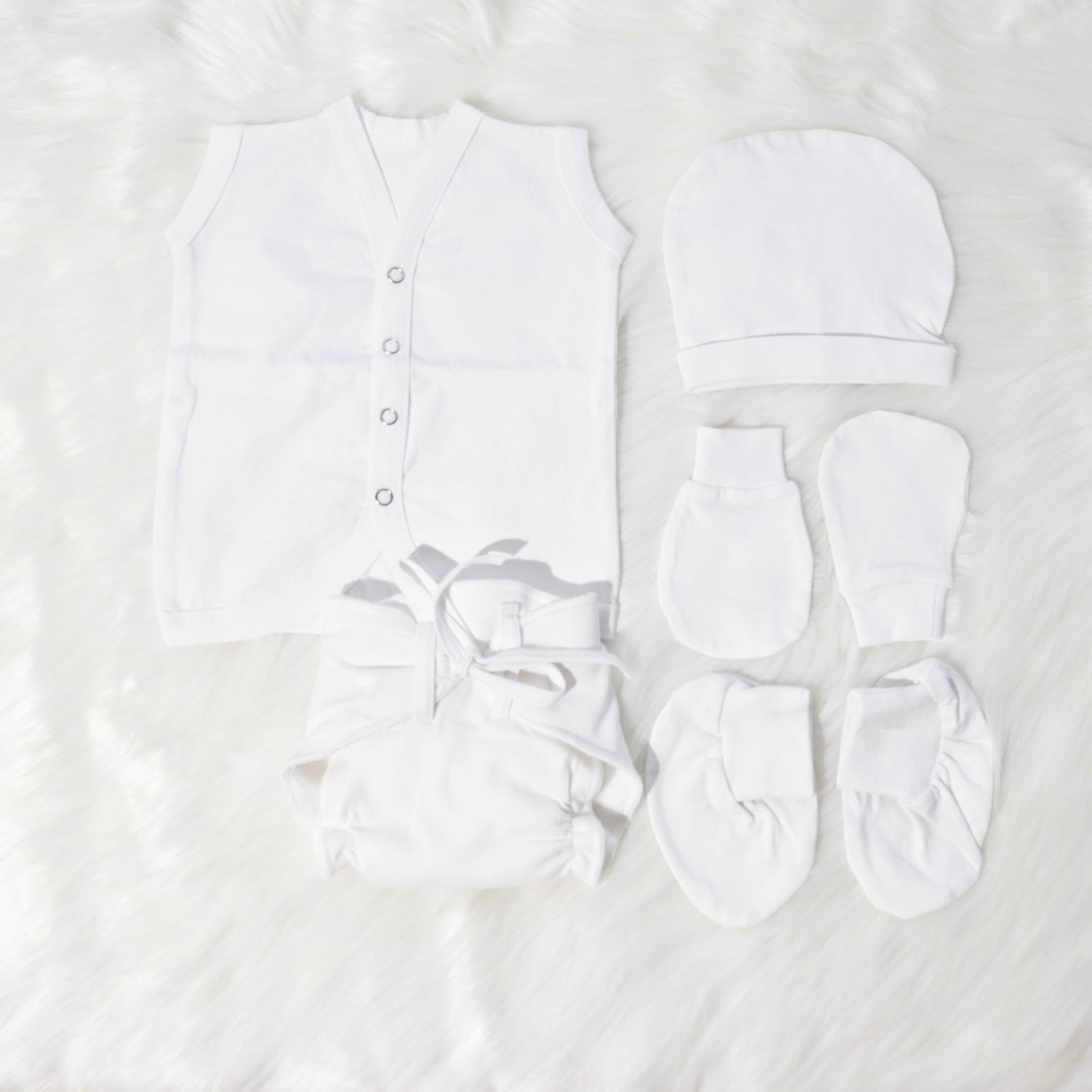 Basic Whites - Newborn Everyday Essentials